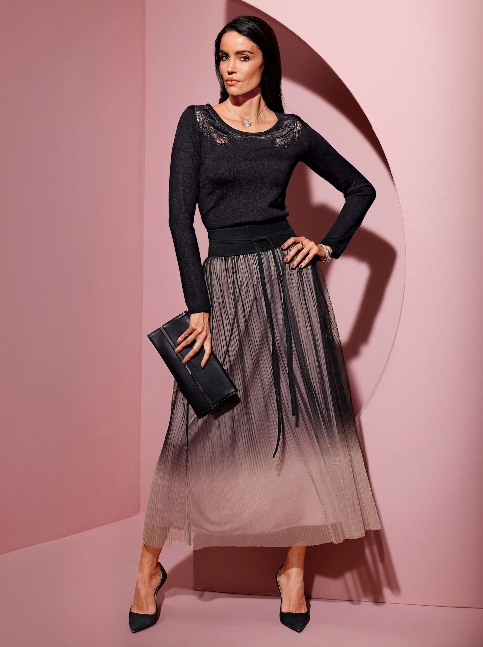 Jupe en maille avec dégradé de couleurs - noir-mauve imprimé