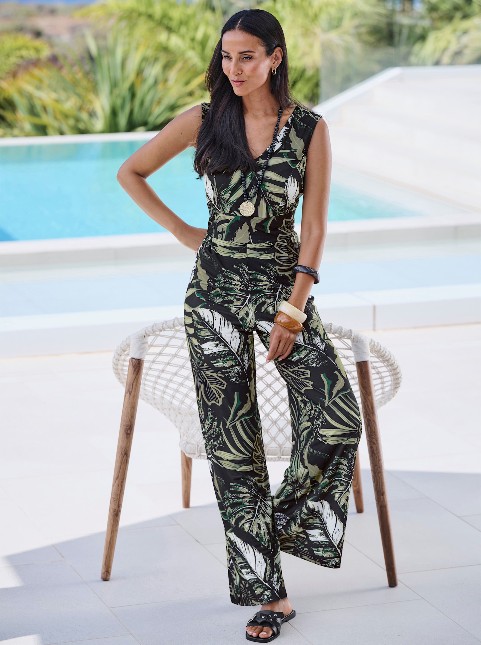 heine Jumpsuit mit Blätterprint - lindgrün-schwarz-bedruckt