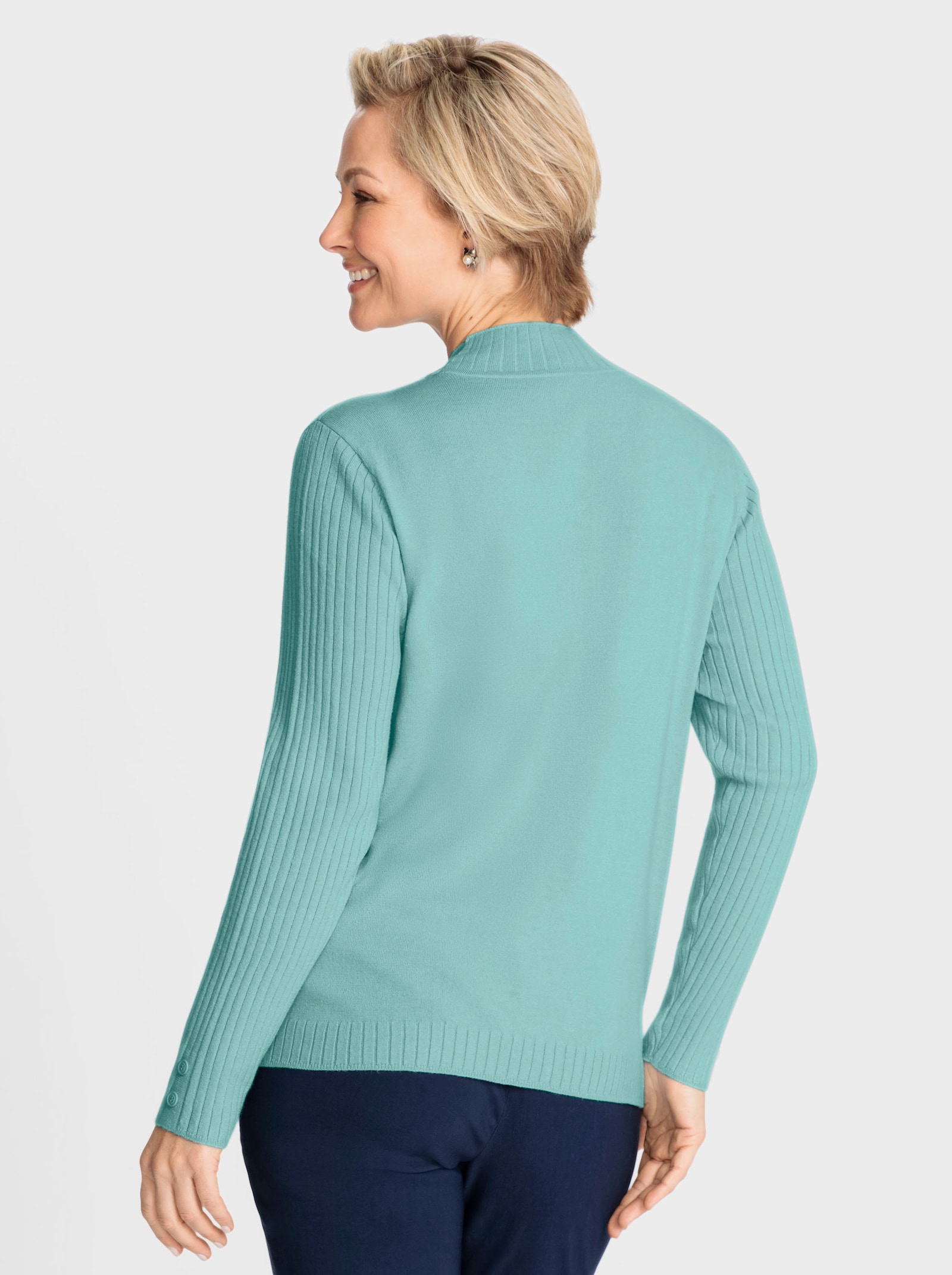 Stehkragenpullover mit Zierknöpfen - mint