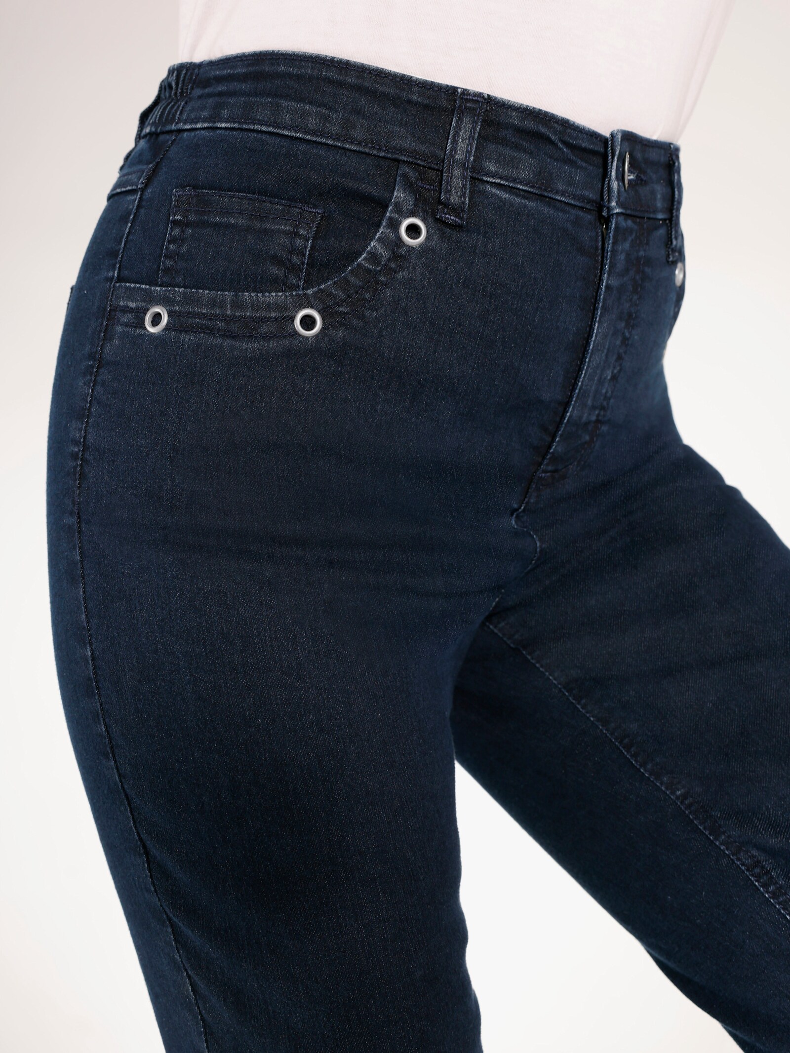 5-Pocket-Jeans mit Ösenverzierung - dark blue