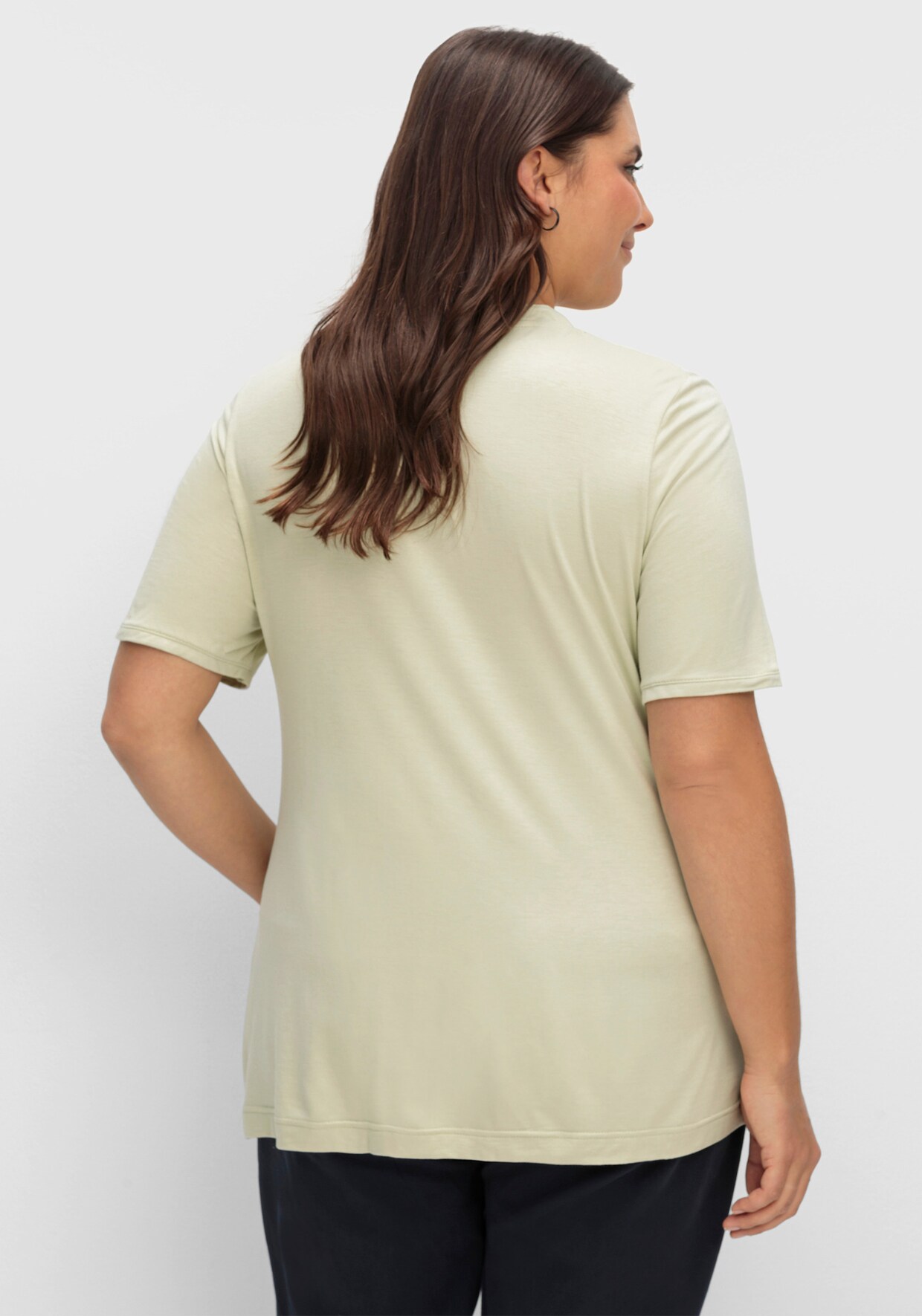 Kurzarmshirt mit Falten vorne - pistazie