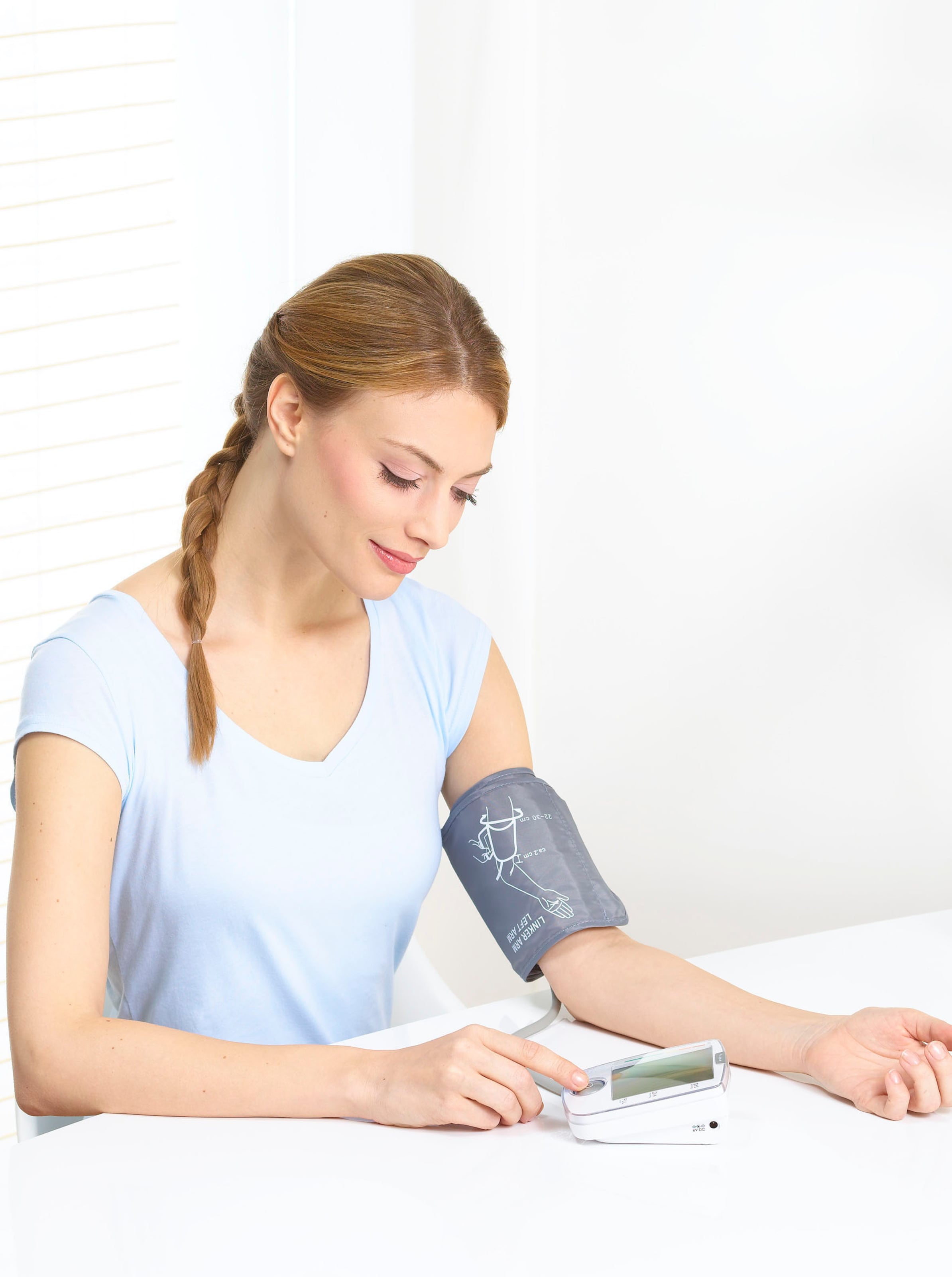 Witt Damen Oberarm-Blutdruck-Messgerät, weiß