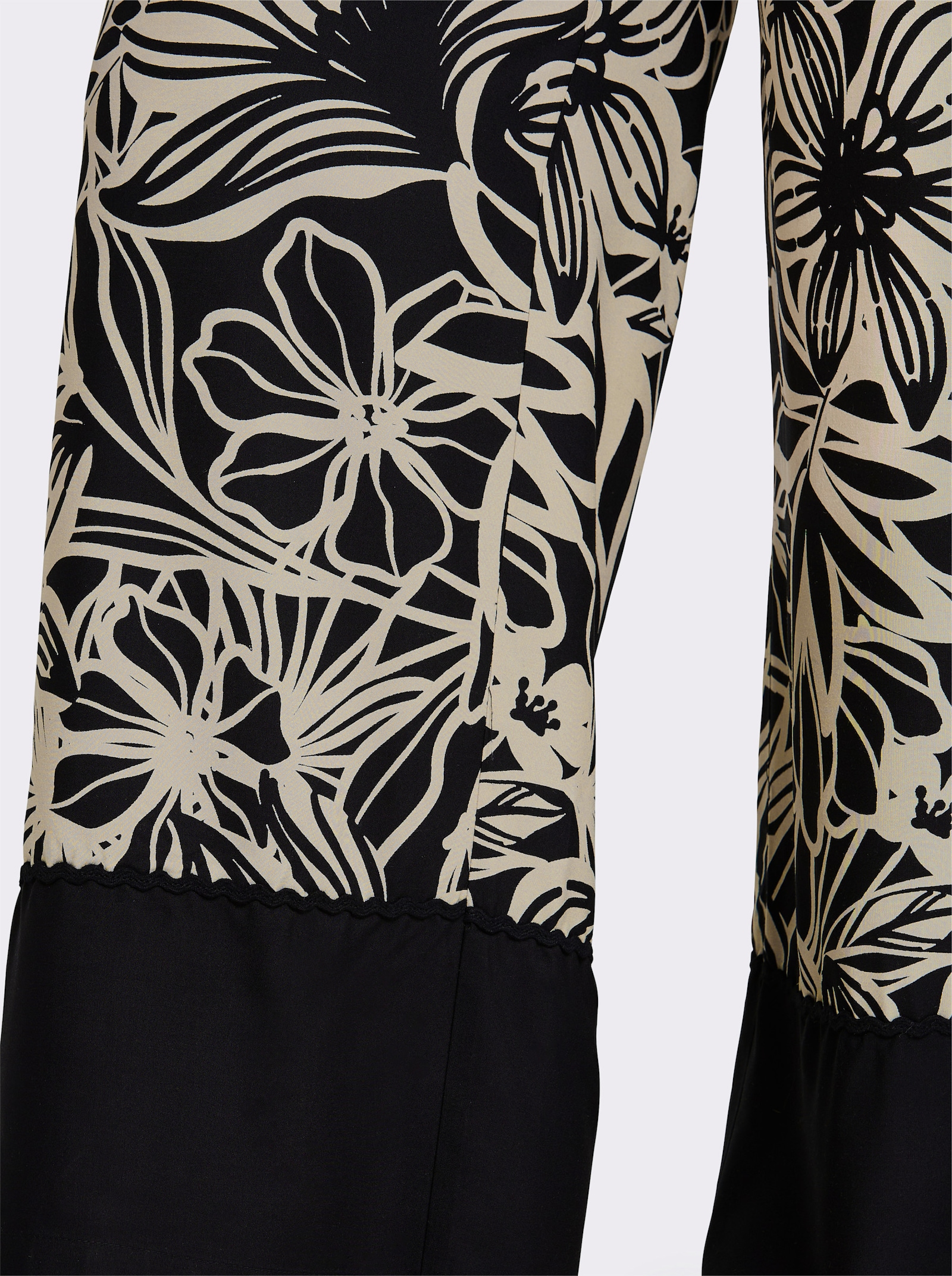 sheego Geweven broek in comfortmodel - zwart/zand geprint