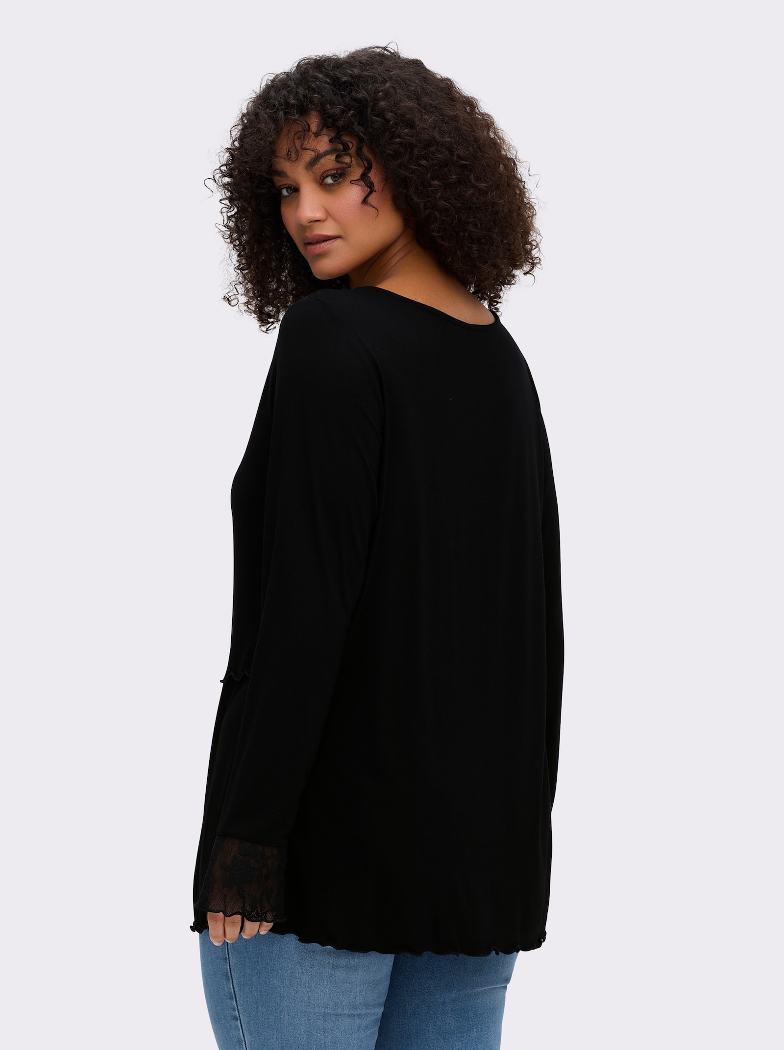 sheego by Joe Browns Langarmshirt mit schräg verlaufenden Kanten - schwarz