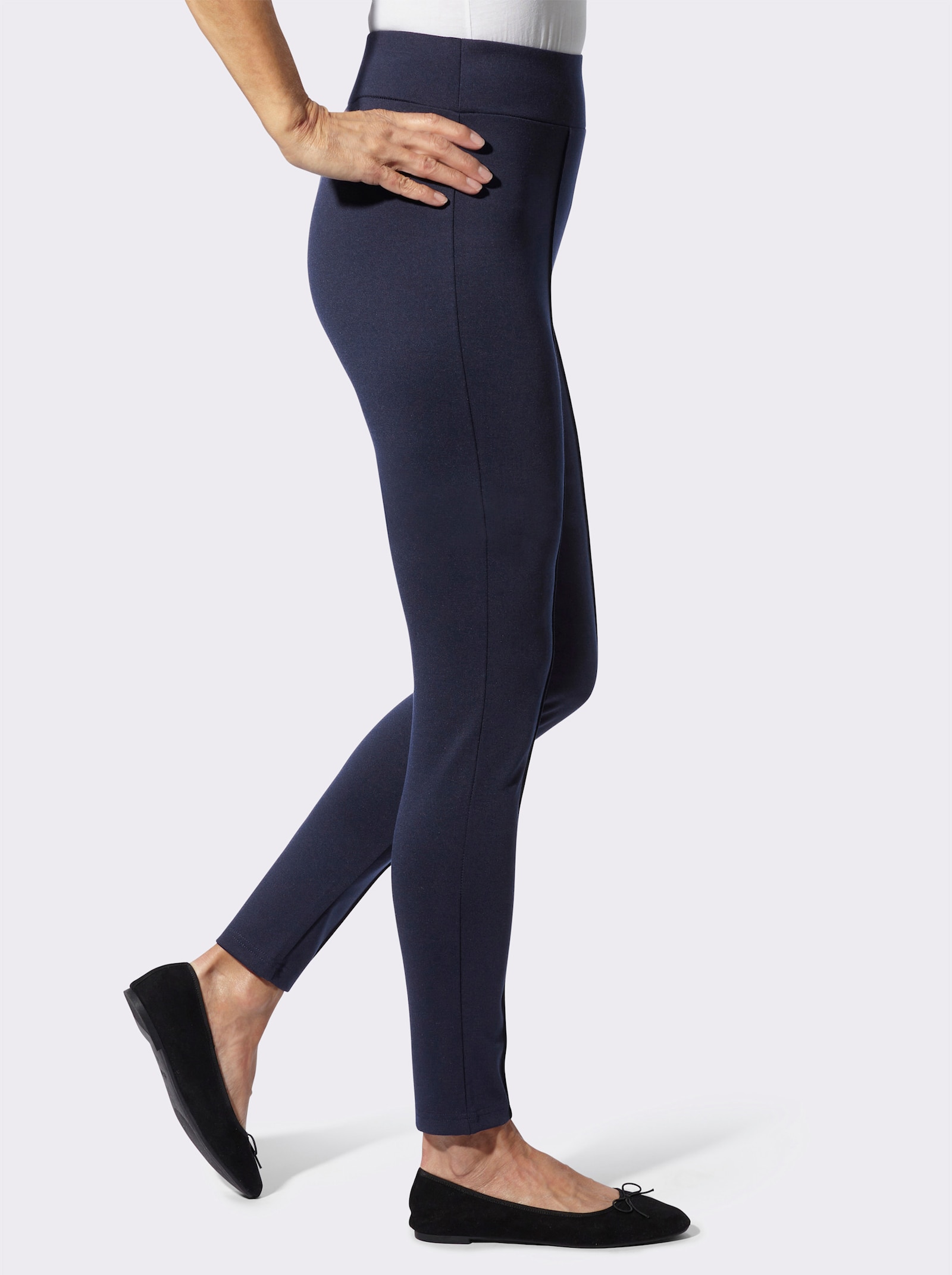 Freizeithose mit Biesenverzierung - marine