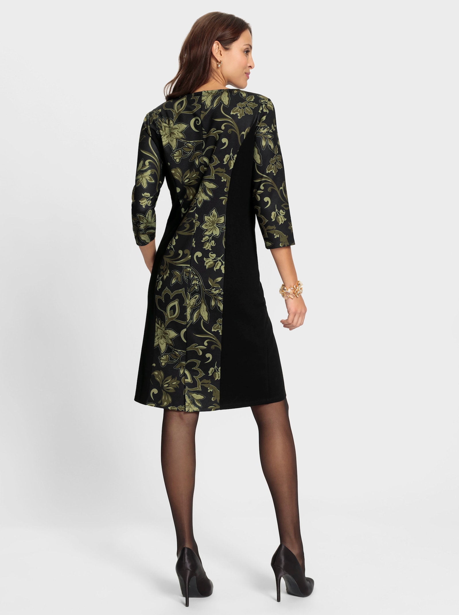 Jerseyjurk in bloemdessin - zwart-olijf-bedrukt