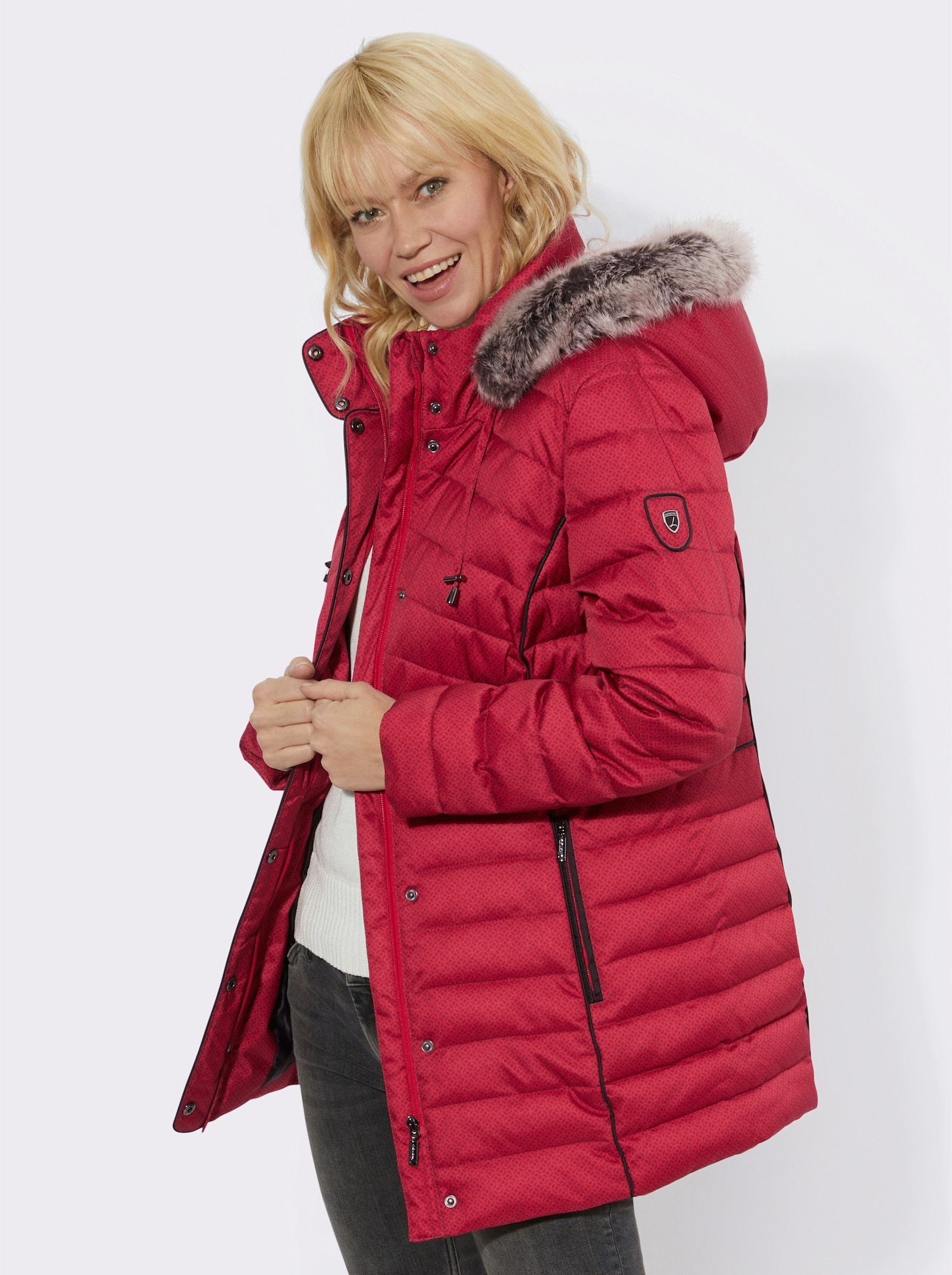 Gewatteerde jas met afneembaar imitatiebont - rood/kers gedessineerd