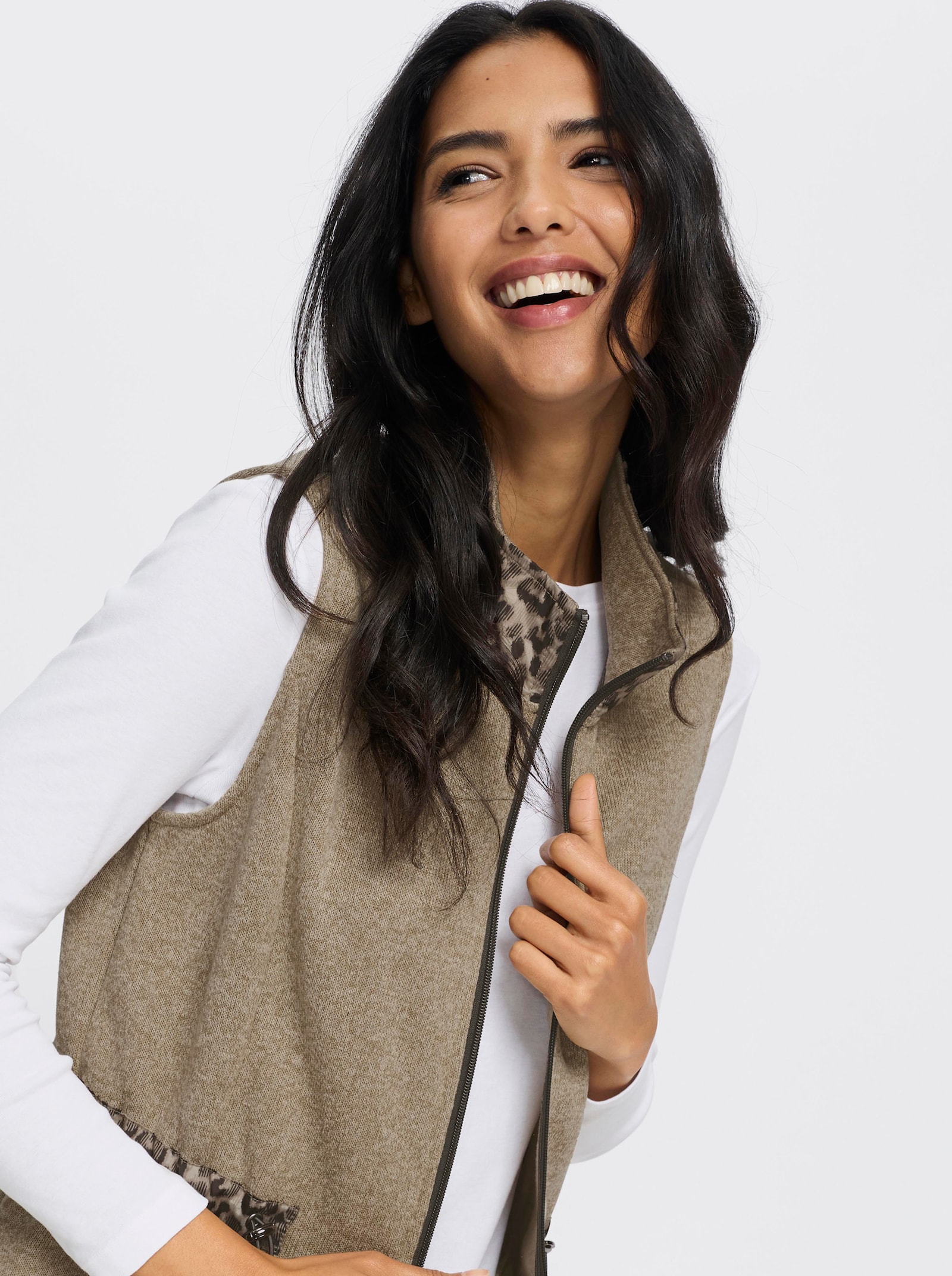 Fleeceweste mit Leo-Details - sand-graphit