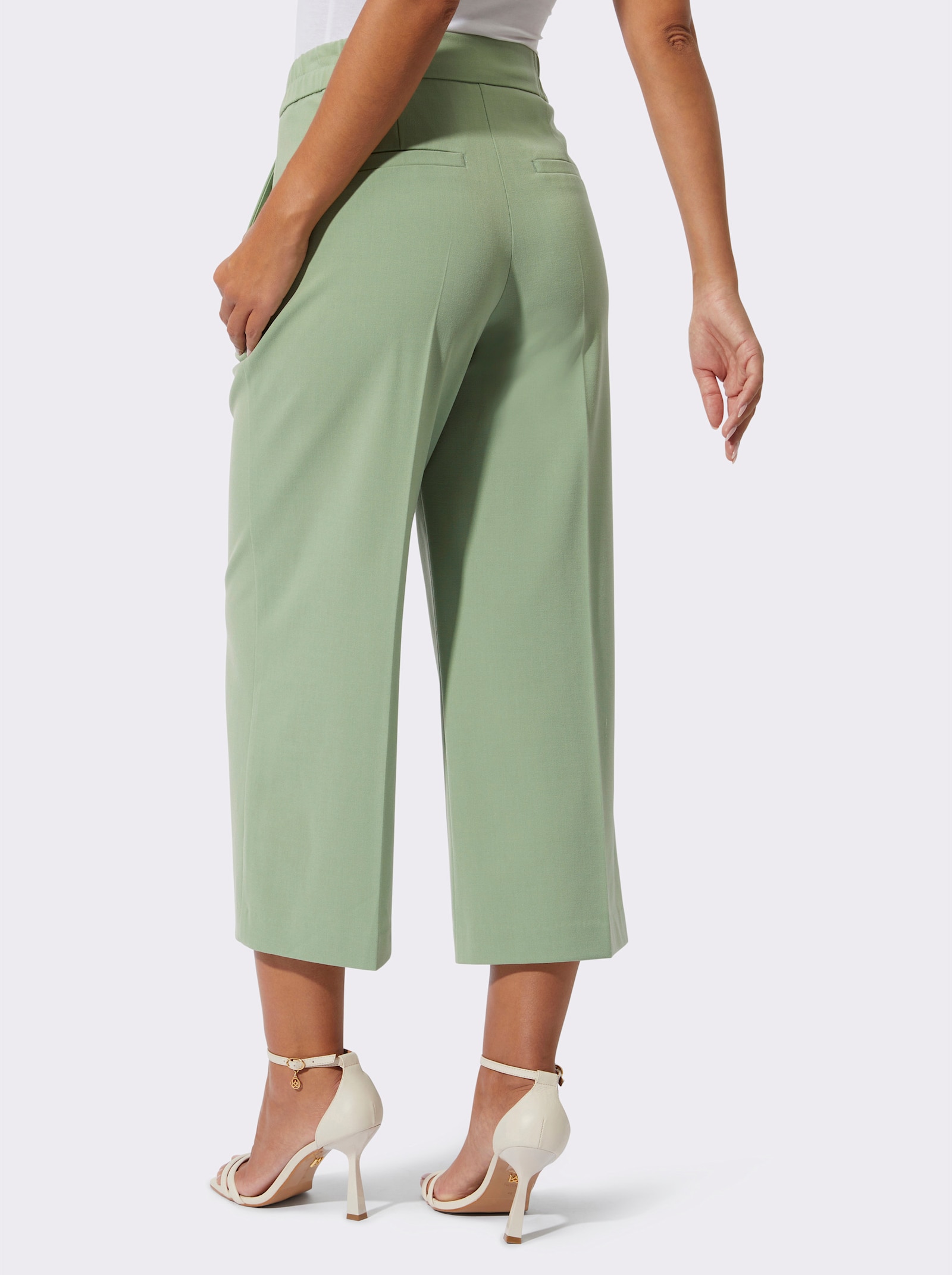 Stoffhose mit Zier-Taschen hinten - eucalyptus