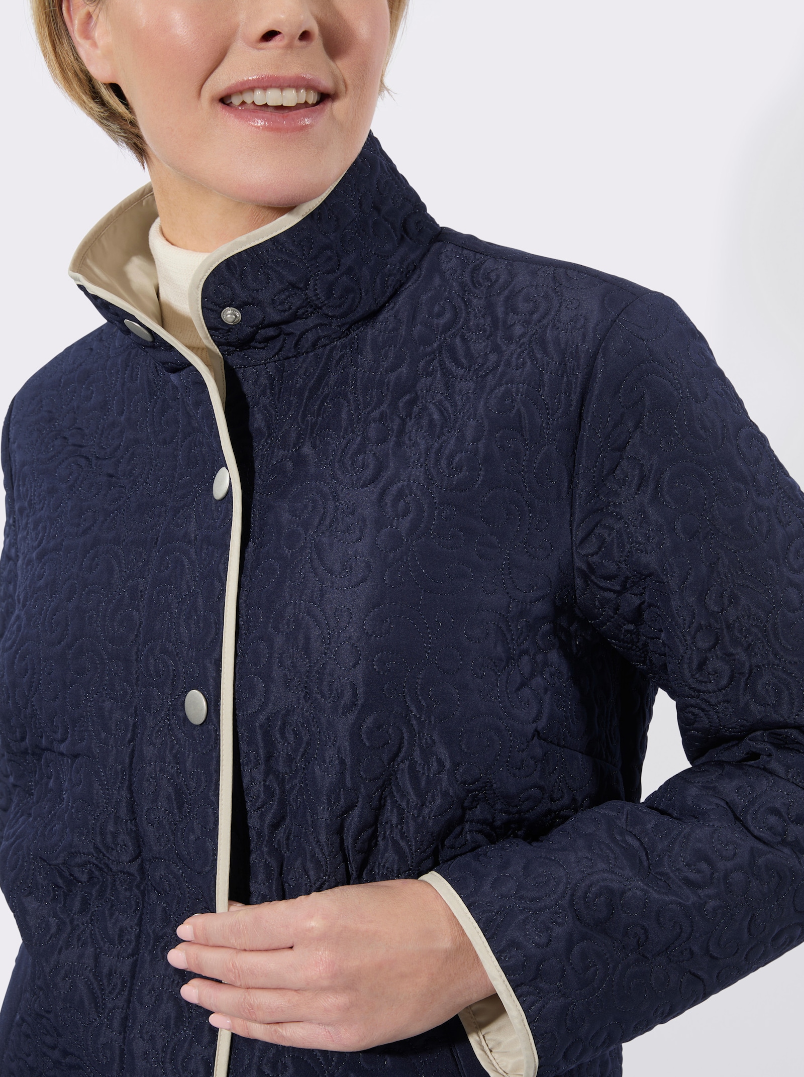 Steppjacke mit Kontrast-Paspelierung - marine