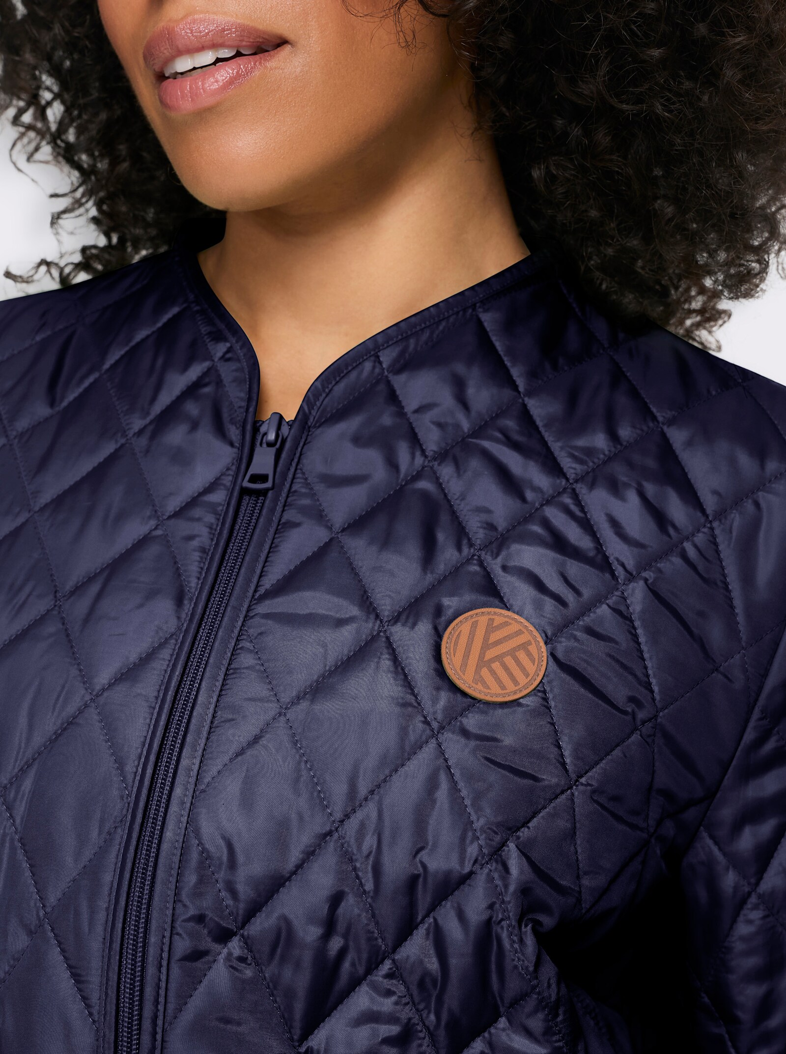 Steppjacke mit V-Ausschnitt - marine