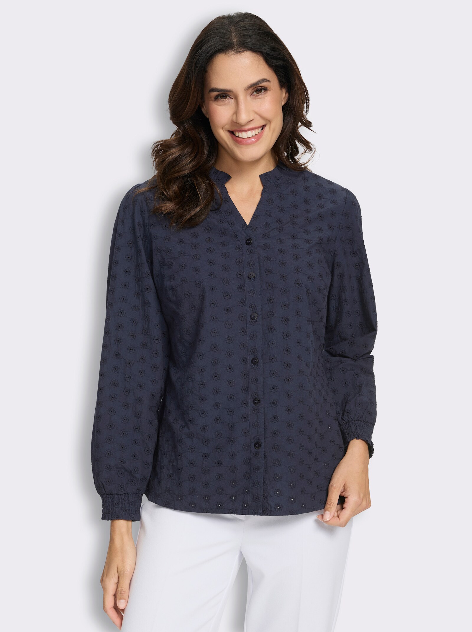  Baumwollbluse mit Blüten aus Madeira-Stickerei - marine