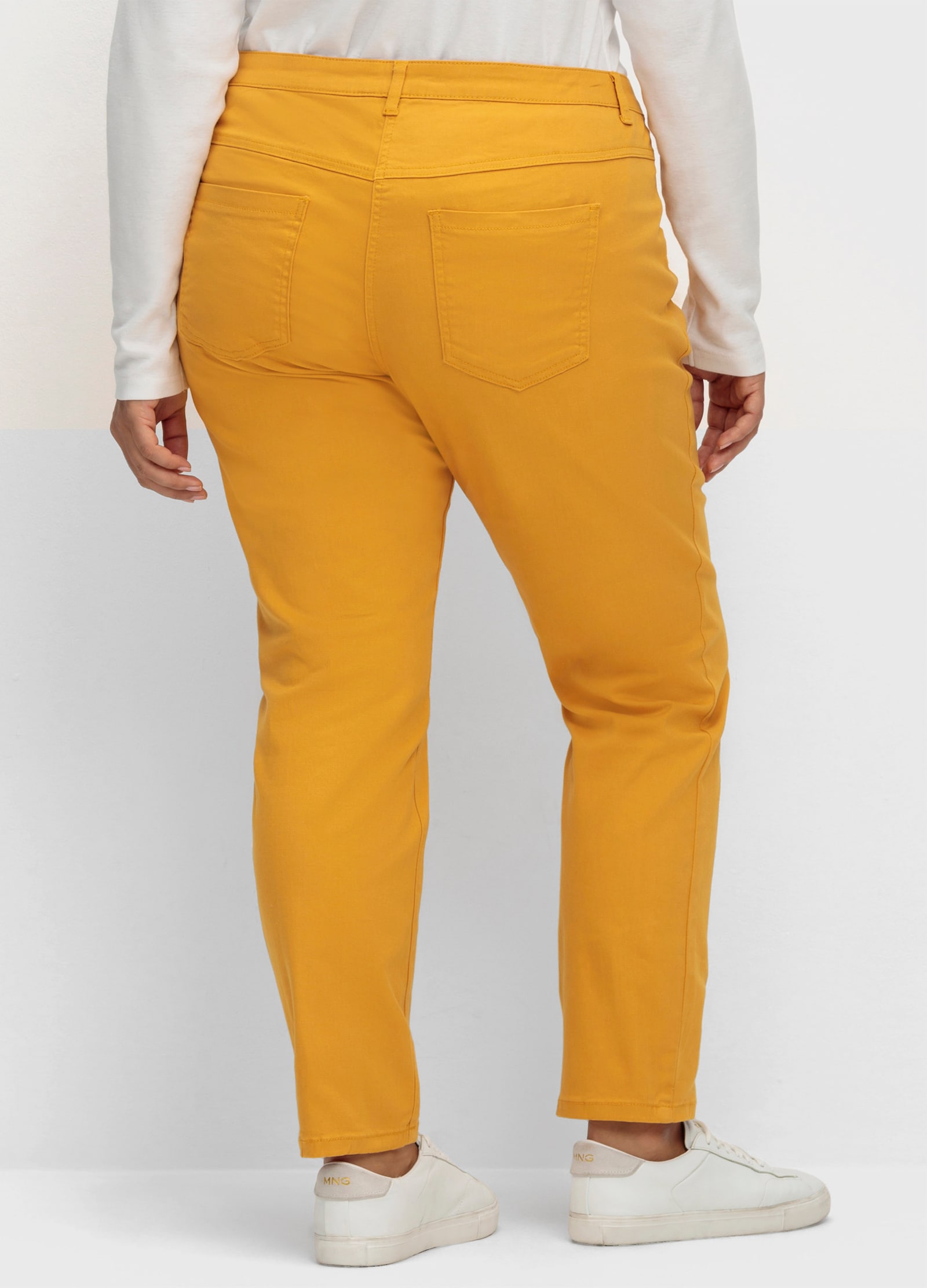 Stretch-Hose mit Passformsattel vorne und hinten - ocker