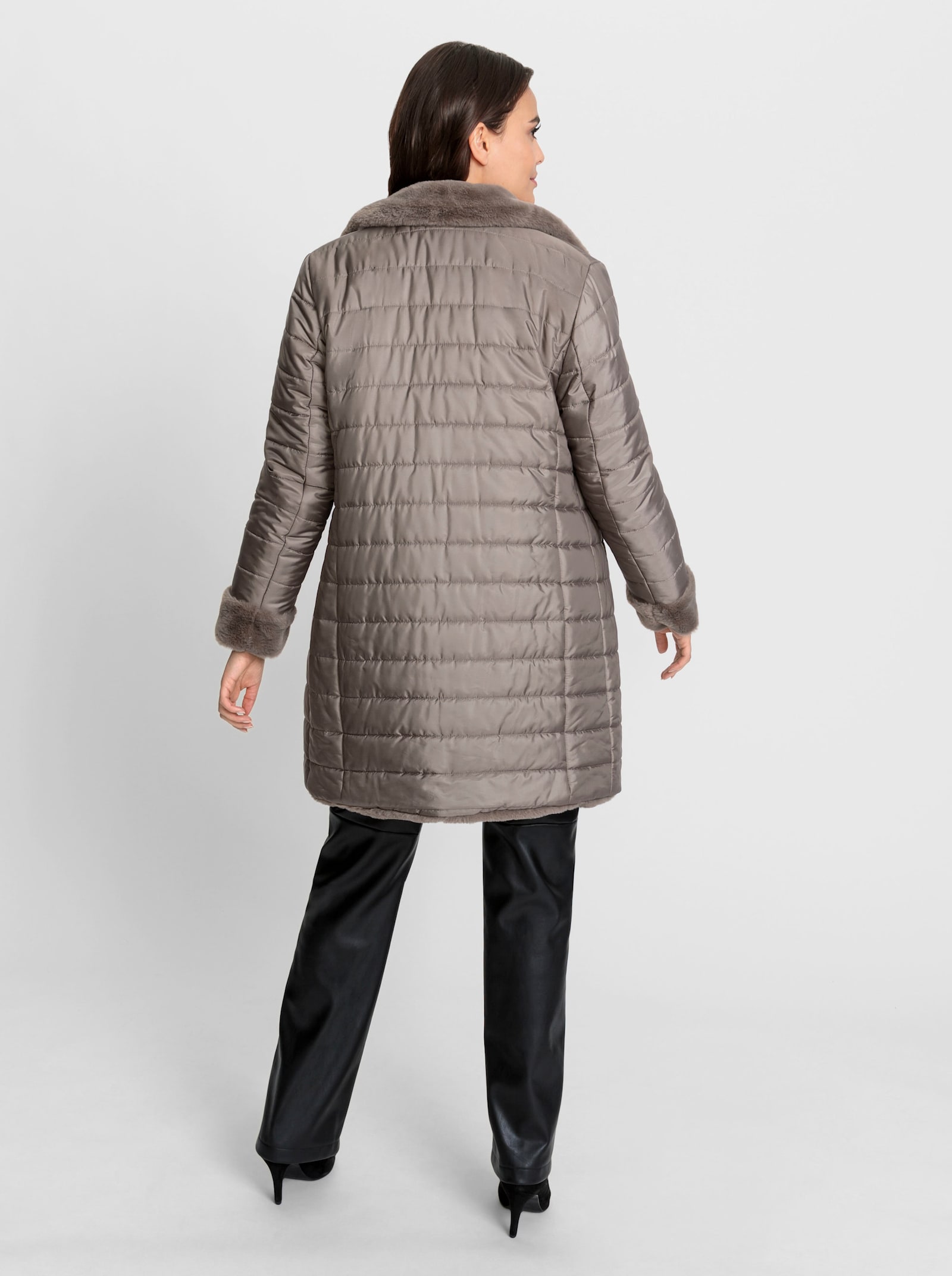 heine Wendejacke aus Stepp und Pelz-Imitat - taupe