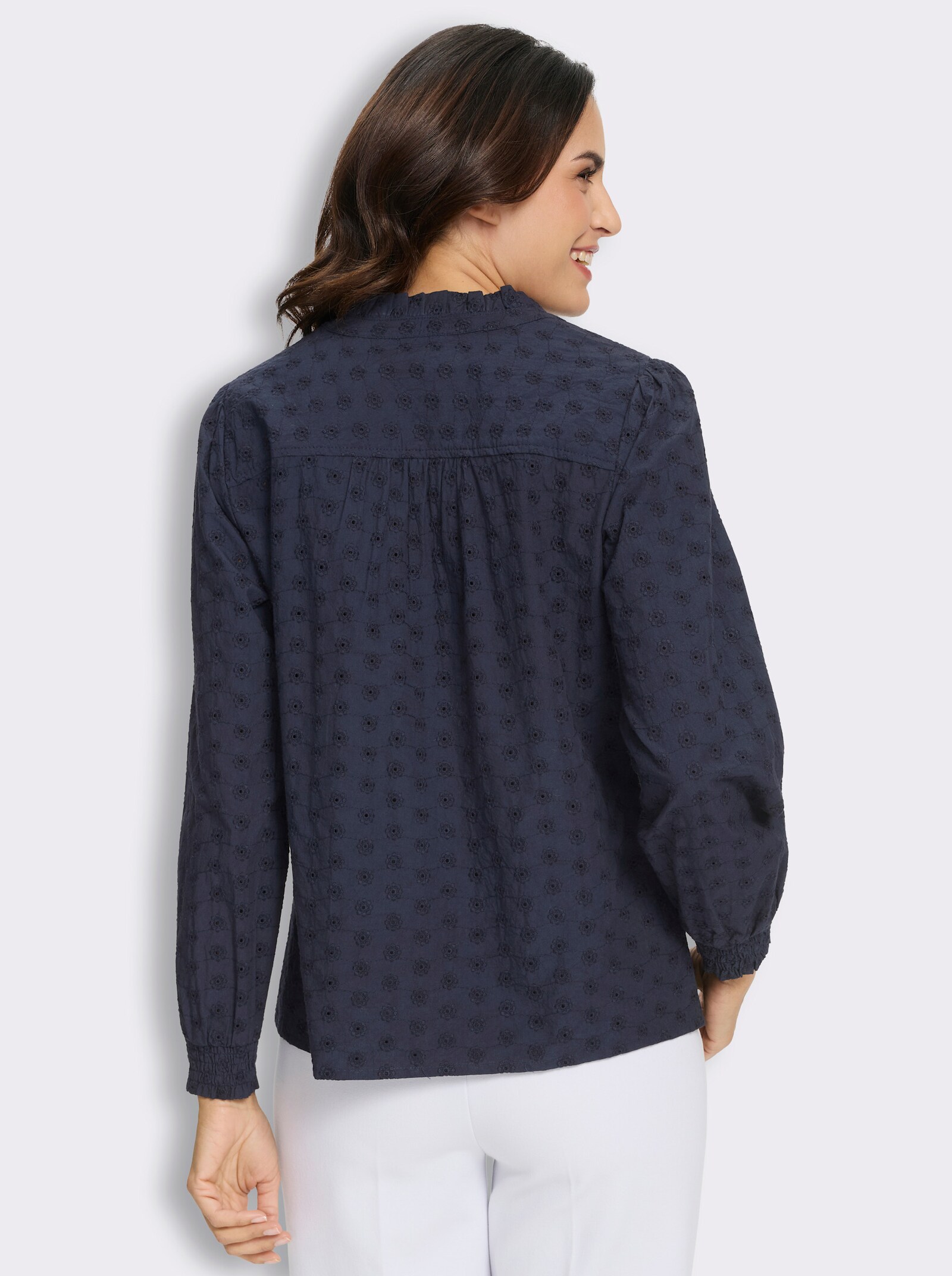  Baumwollbluse mit Blüten aus Madeira-Stickerei - marine