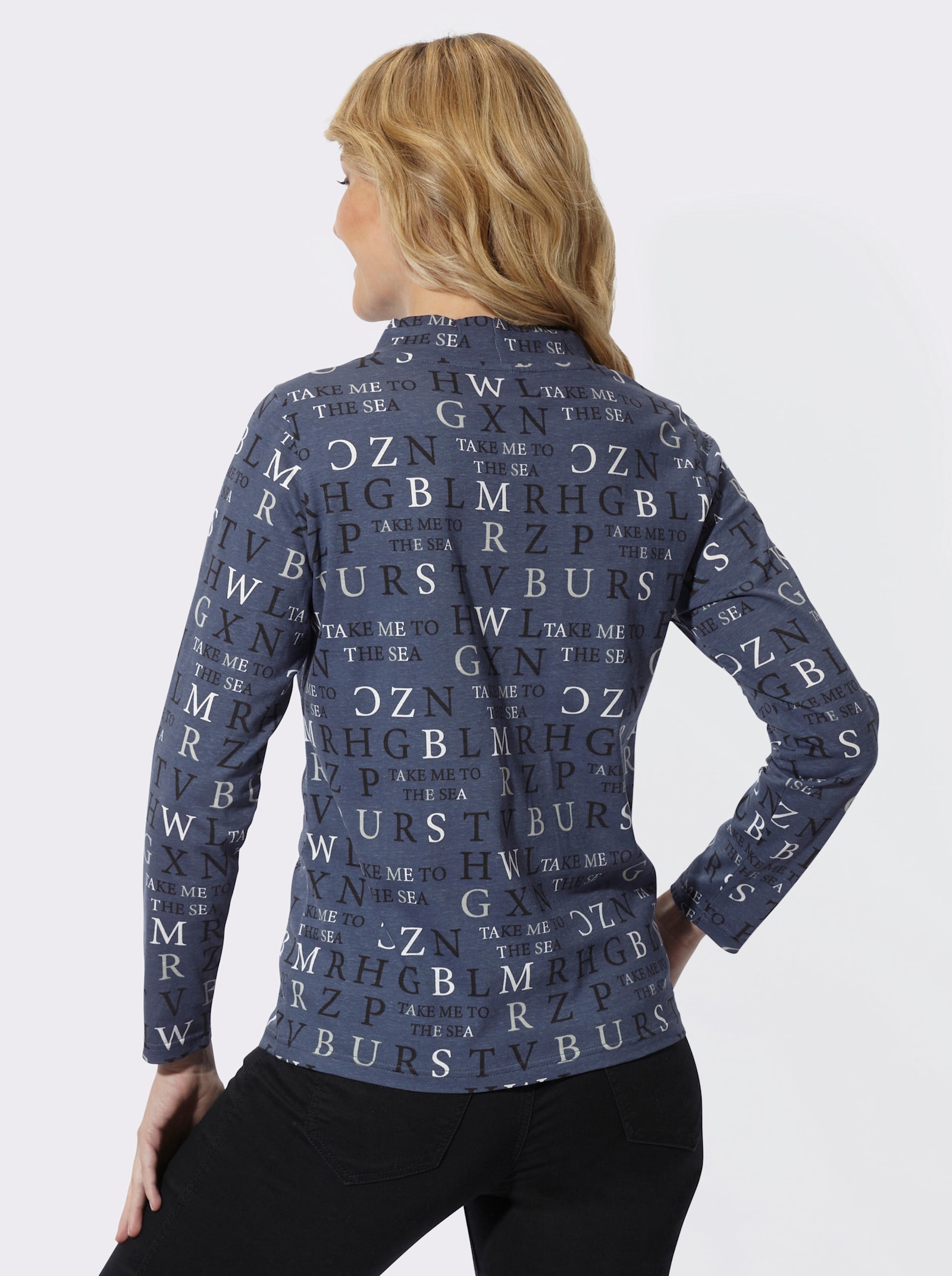 Stehkragenshirt mit Buchstabendruck - rauchblau-ecru-bedruckt