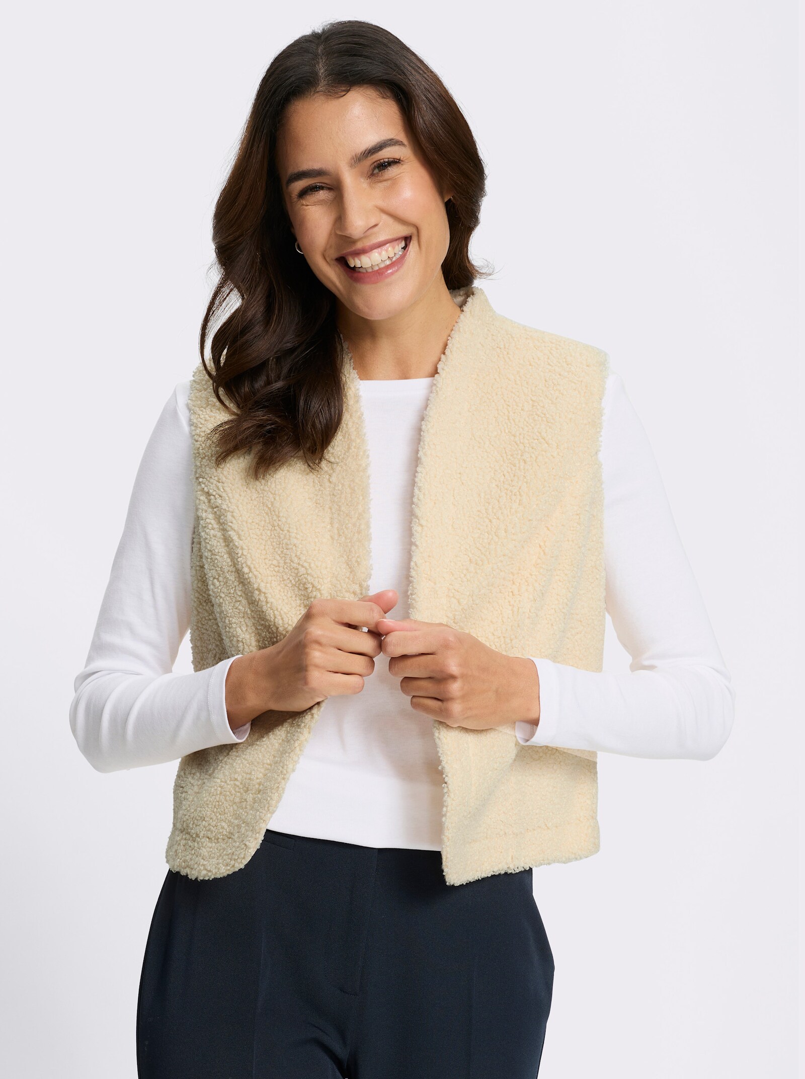 Fellimitatweste mit Hakenverschluss - champagner