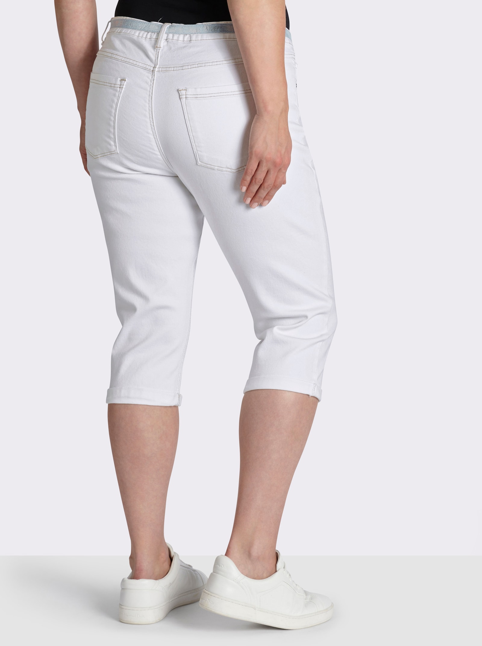 Caprijeans inklusive Gürtel - weiß
