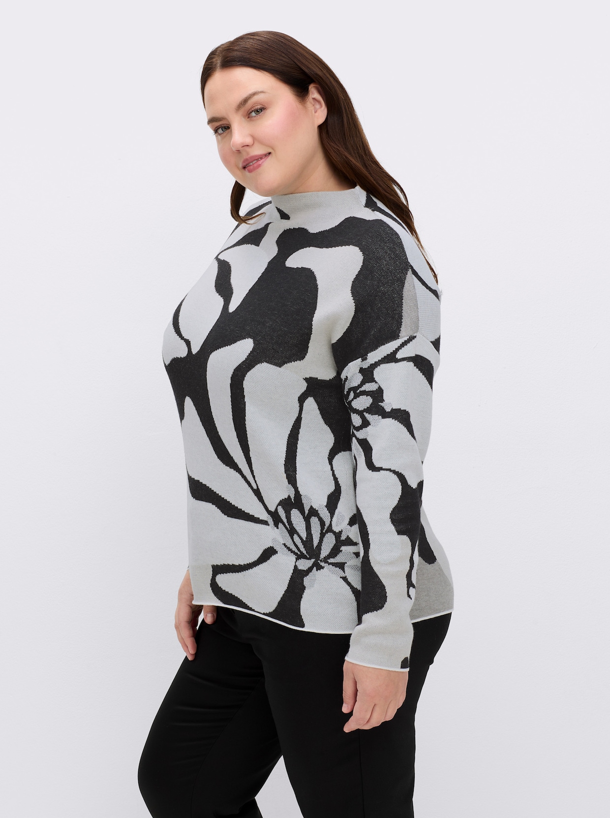 Jacquard-Pullover mit Glitzergarn, floral - schwarz-ecru-gemustert