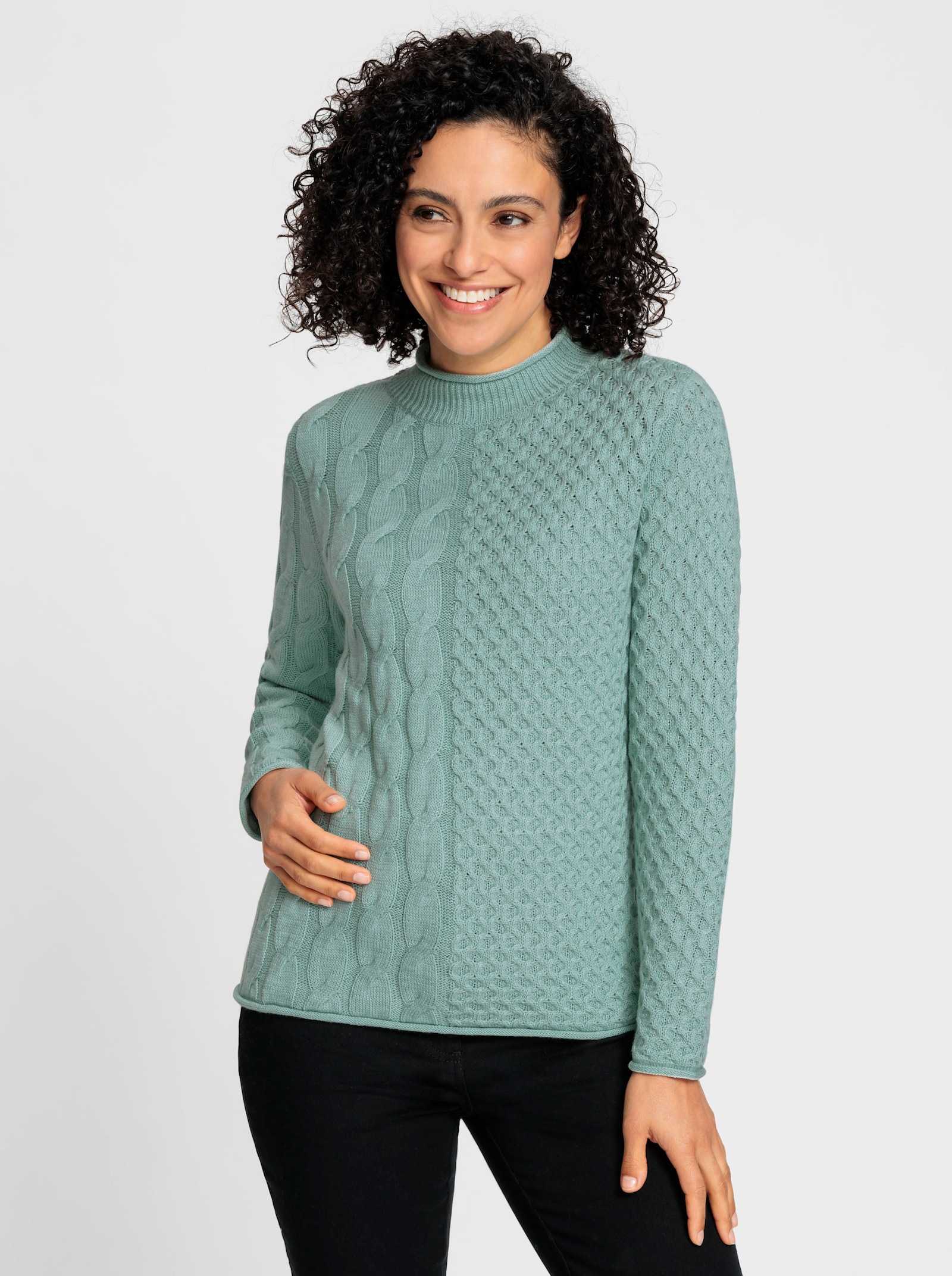 Pulóver so stojačikom s pletenými vzormi - vápenná mätová