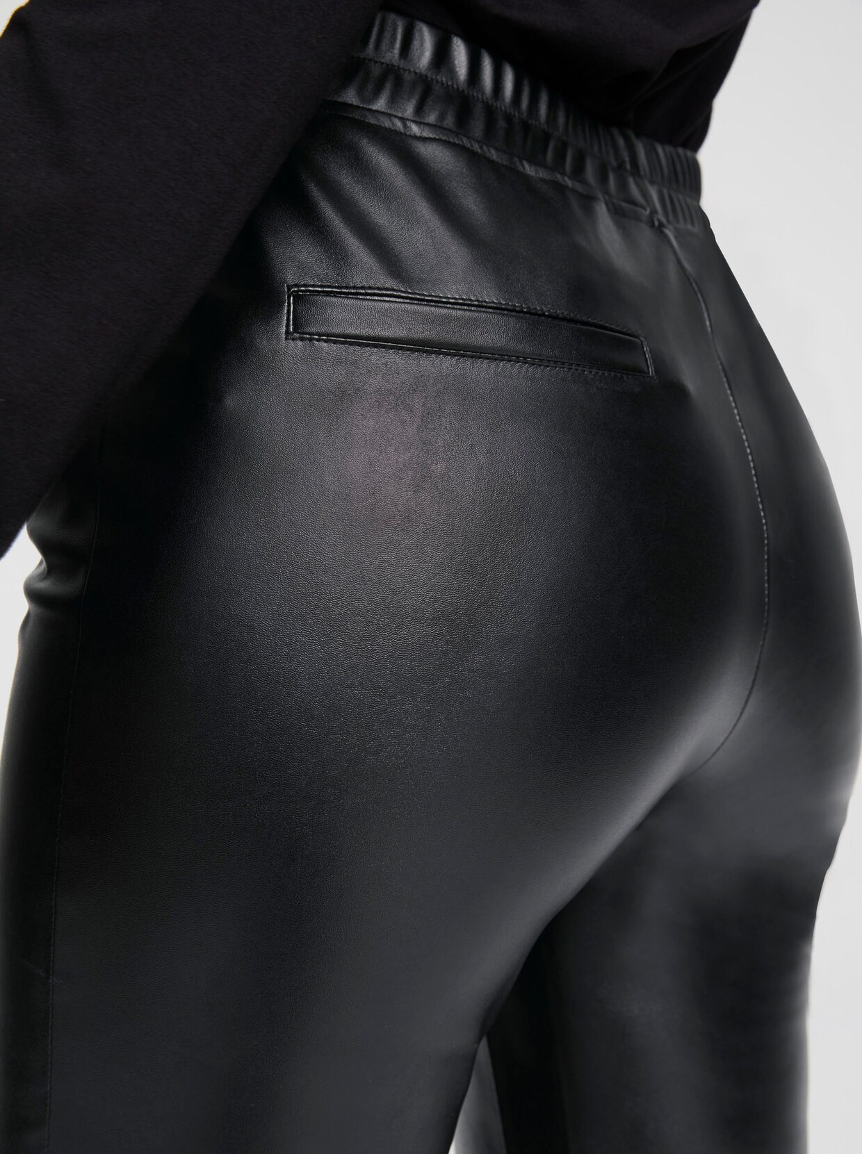 heine Lederimitathose - schwarz