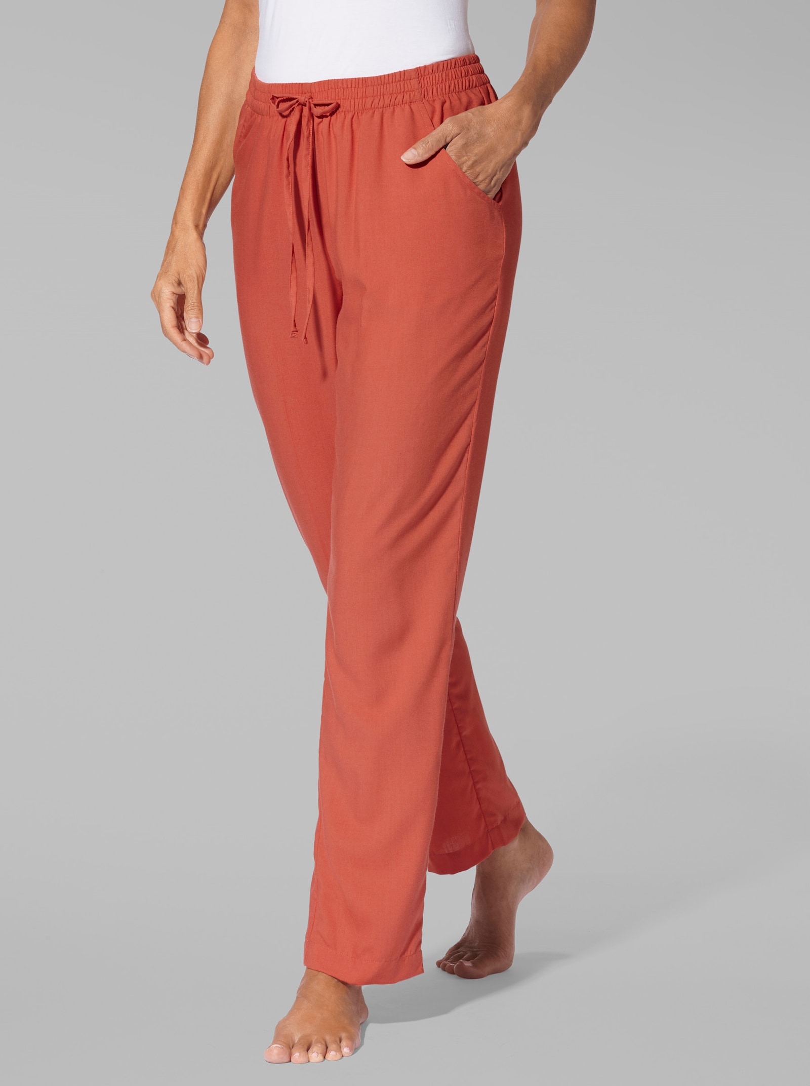 Webhose in Schlupfform - rostrot