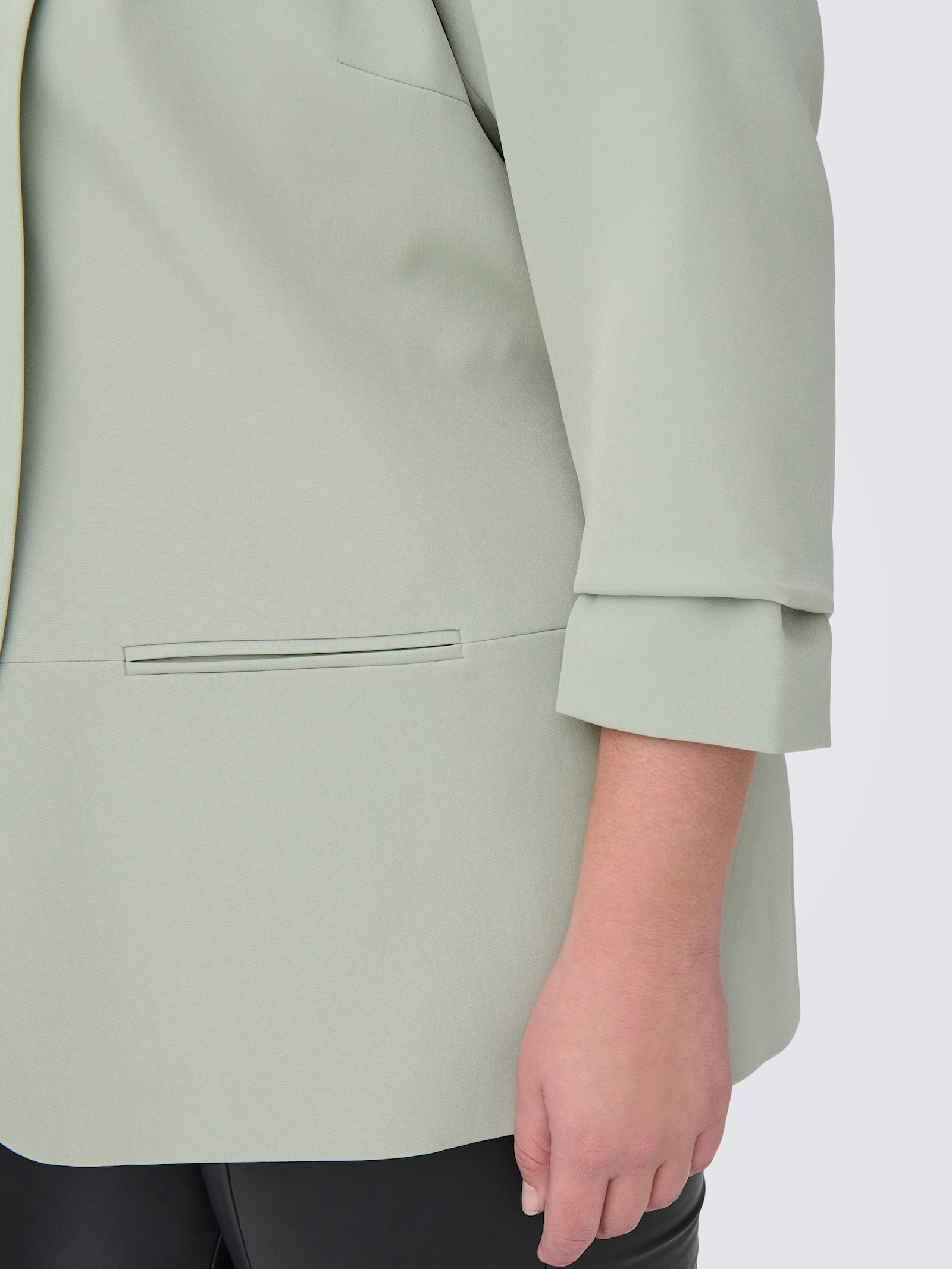 ONLY CARMAKOMA Kurzblazer - desert sage