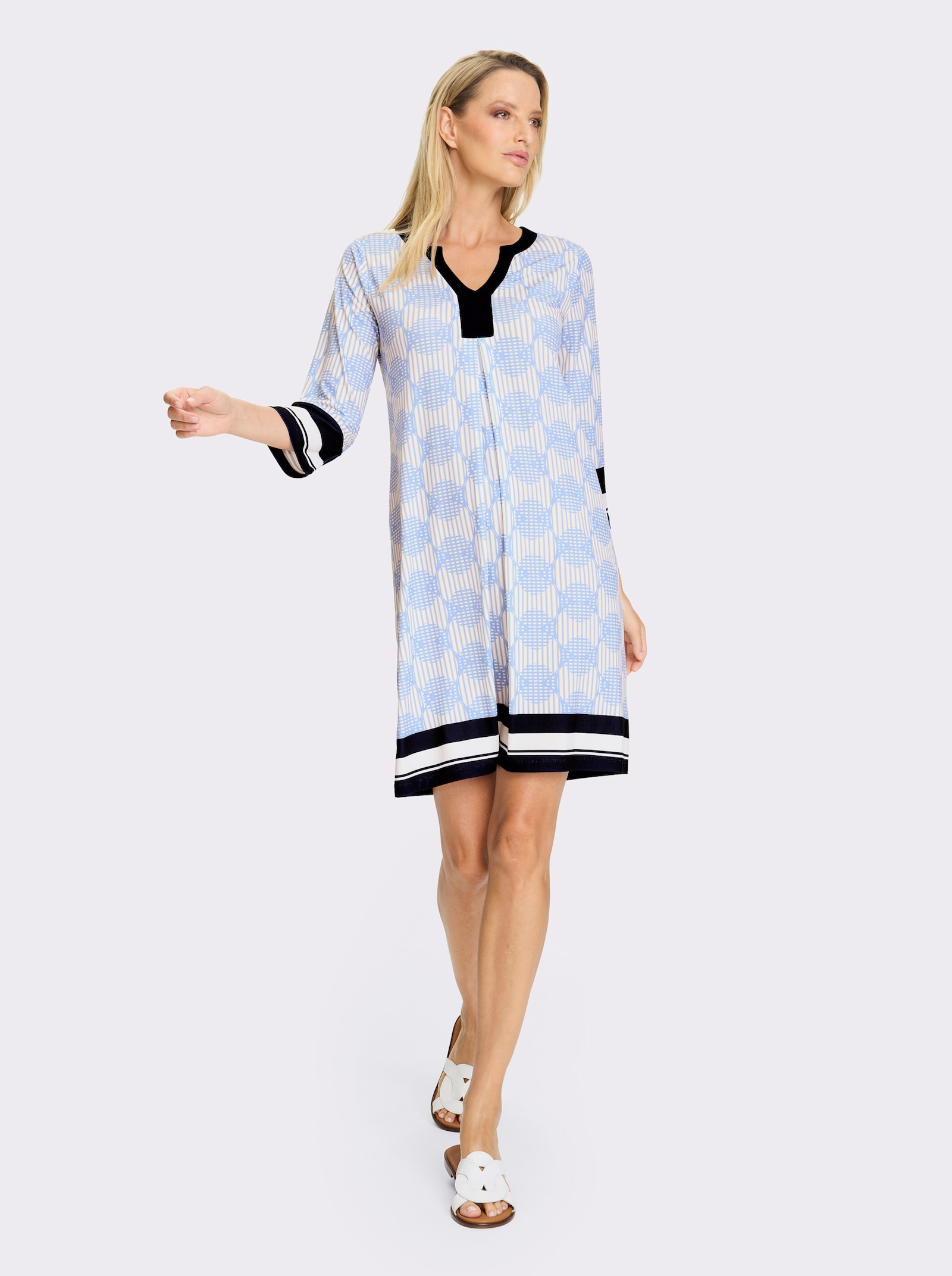 heine Jerseykleid mit abstraktem Dessin - eisblau-ecru-bedruckt