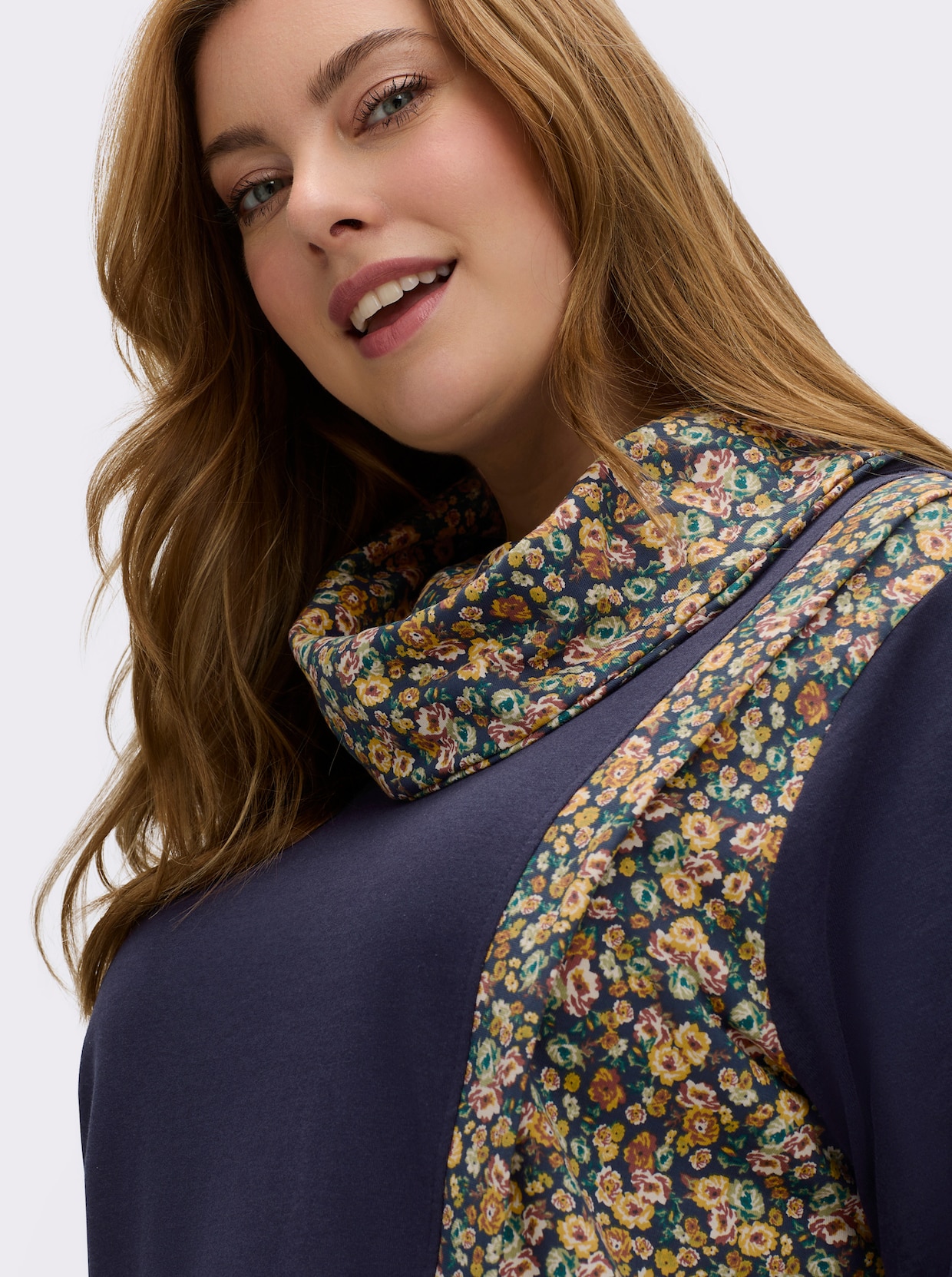 Rollkragenshirt in Wickel-Optik - marine-ocker-gemustert