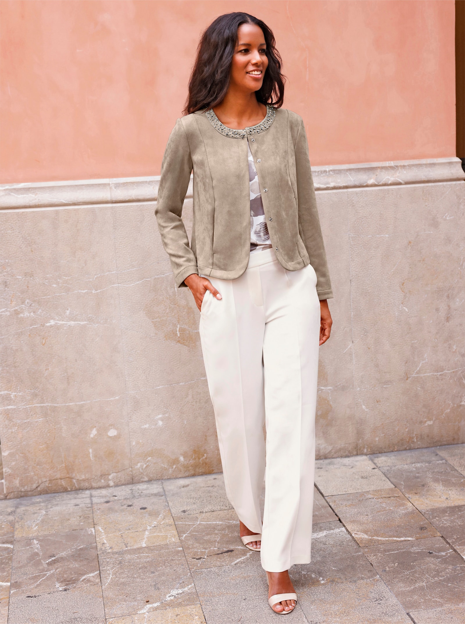 Lederimitat-Blazer mit Glitzersteinchen am Ausschnitt - sesam