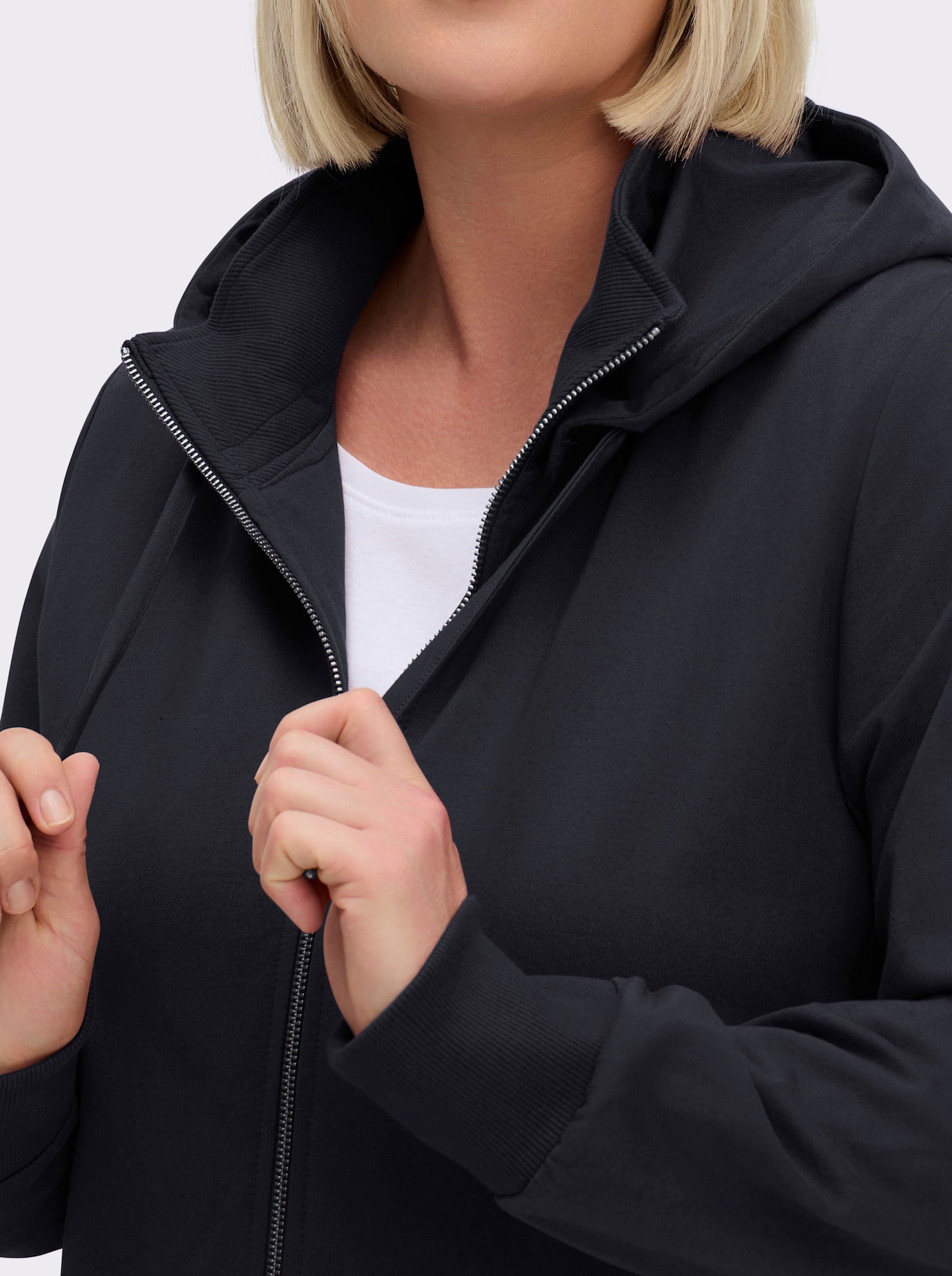 sheego Sweatjacke mit abknöpfbarer Kapuze - tiefblau