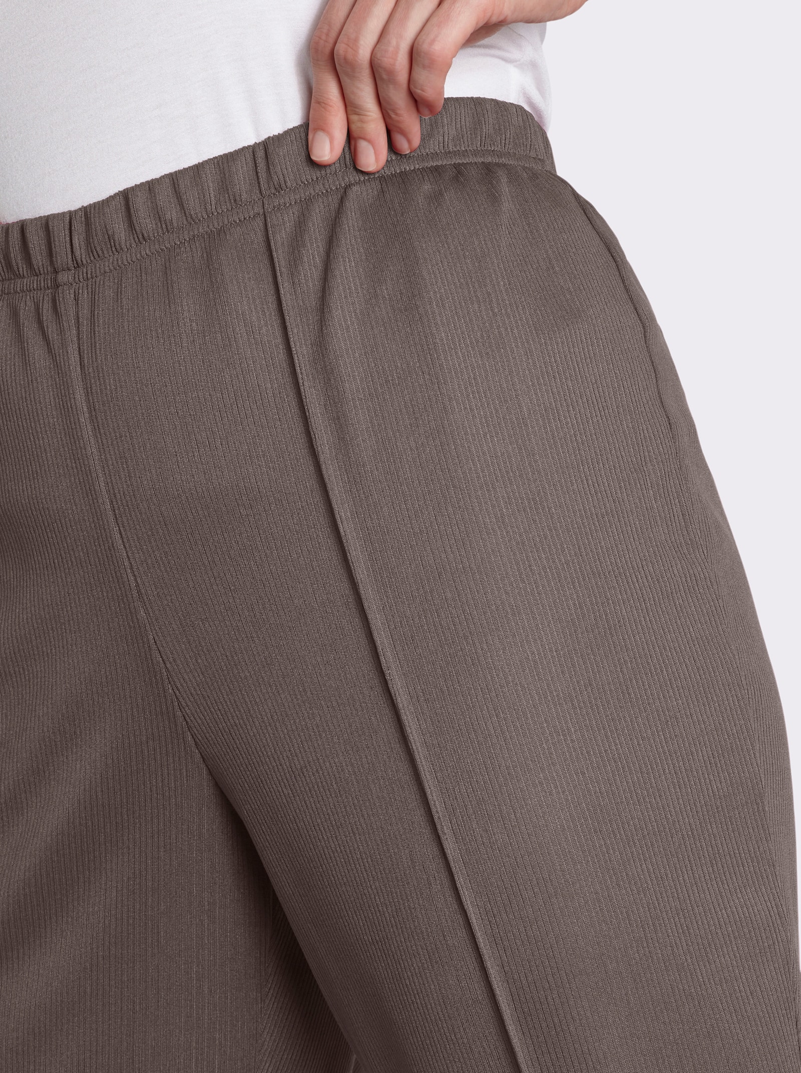 Hose mit Ripp-Struktur - taupe