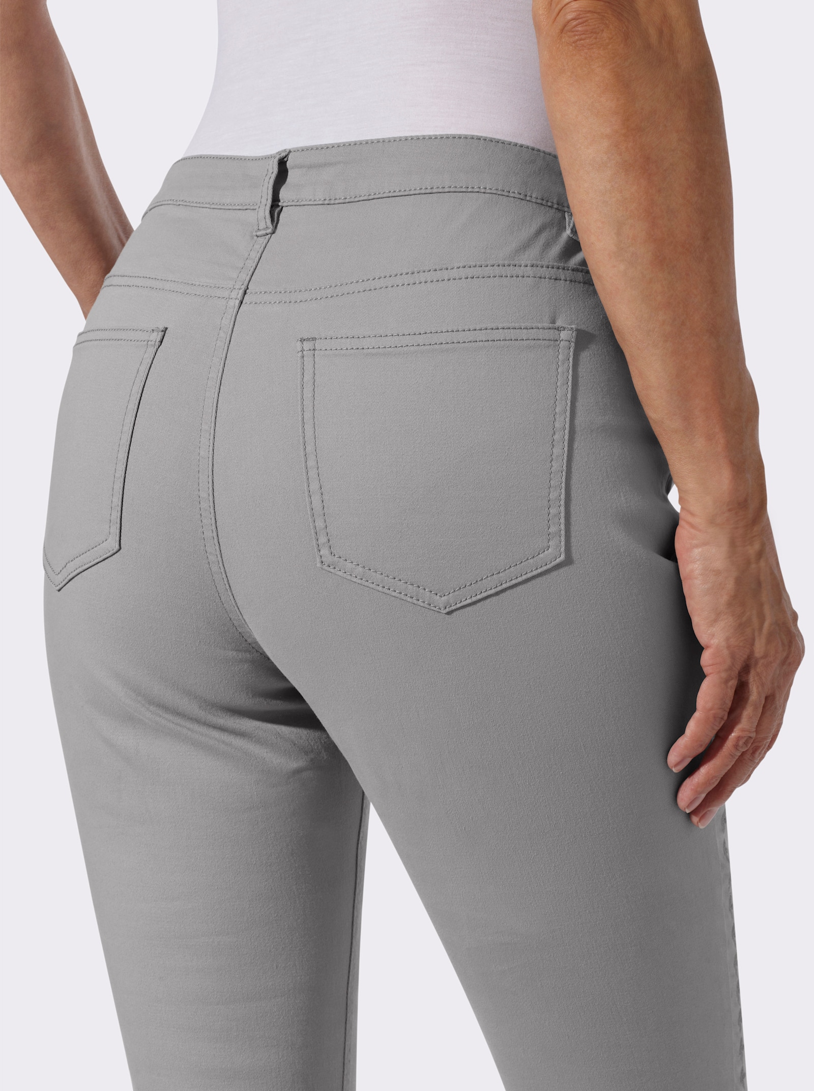 Jeans mit Stickerei an den Seitennähten - steingrau