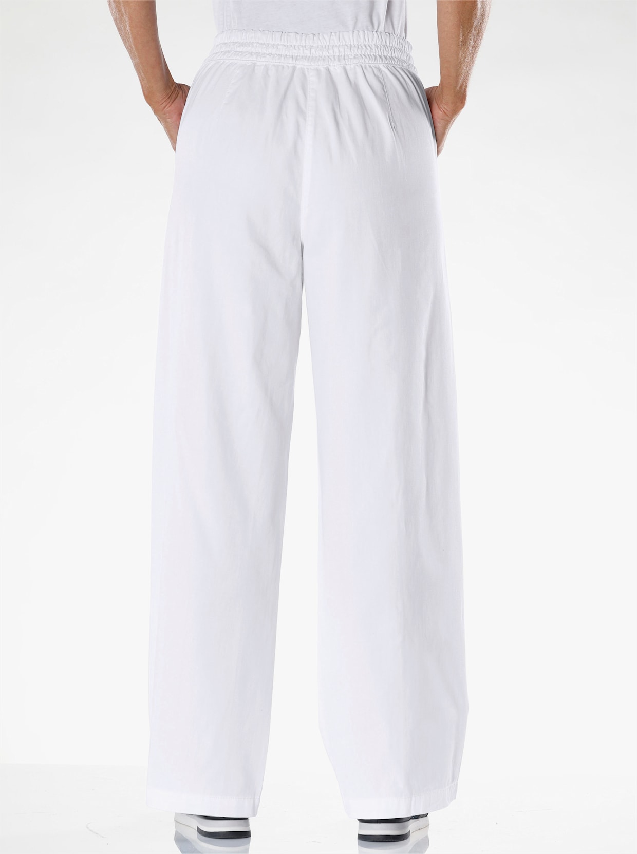 High-waist-Jeans - weiß