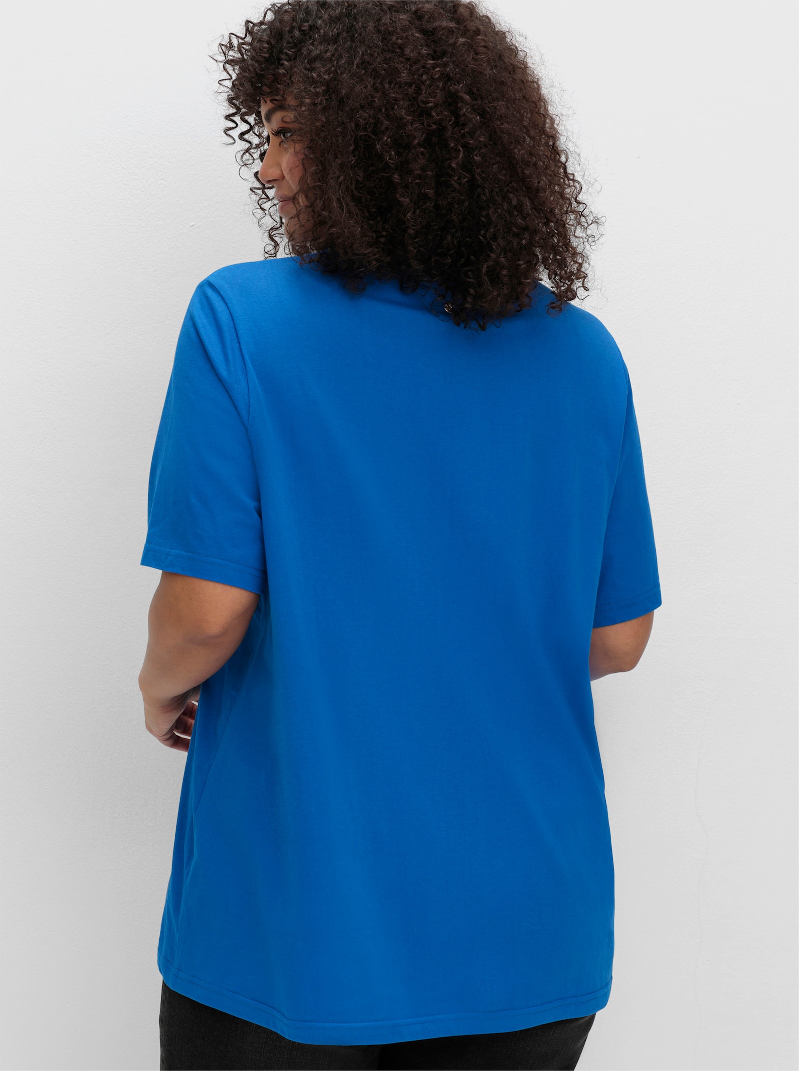sheego Shirt met V-hals van lichte jersey - kobaltblauw