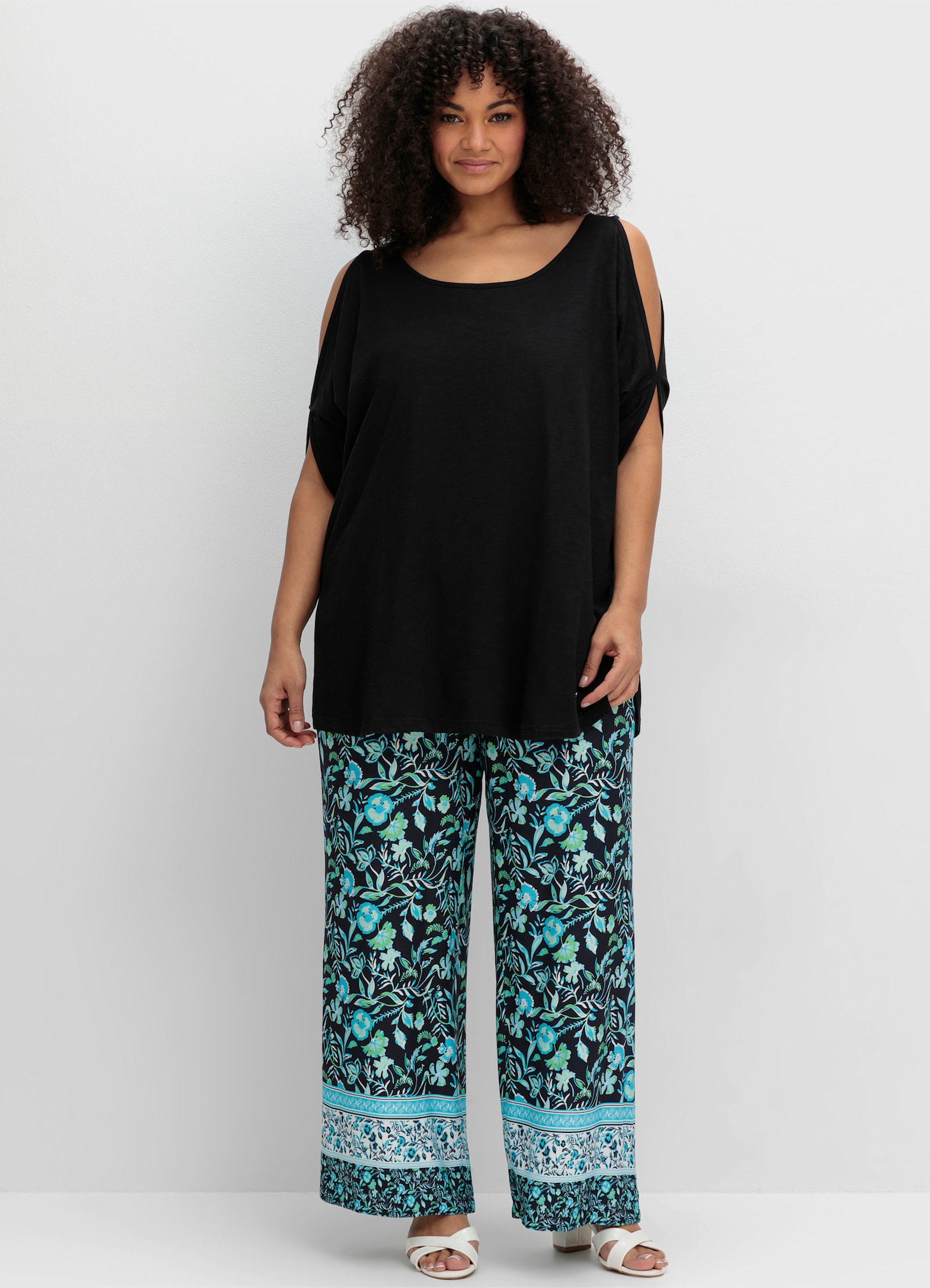 sheego Shirt met vleermuismouwen met split - zwart