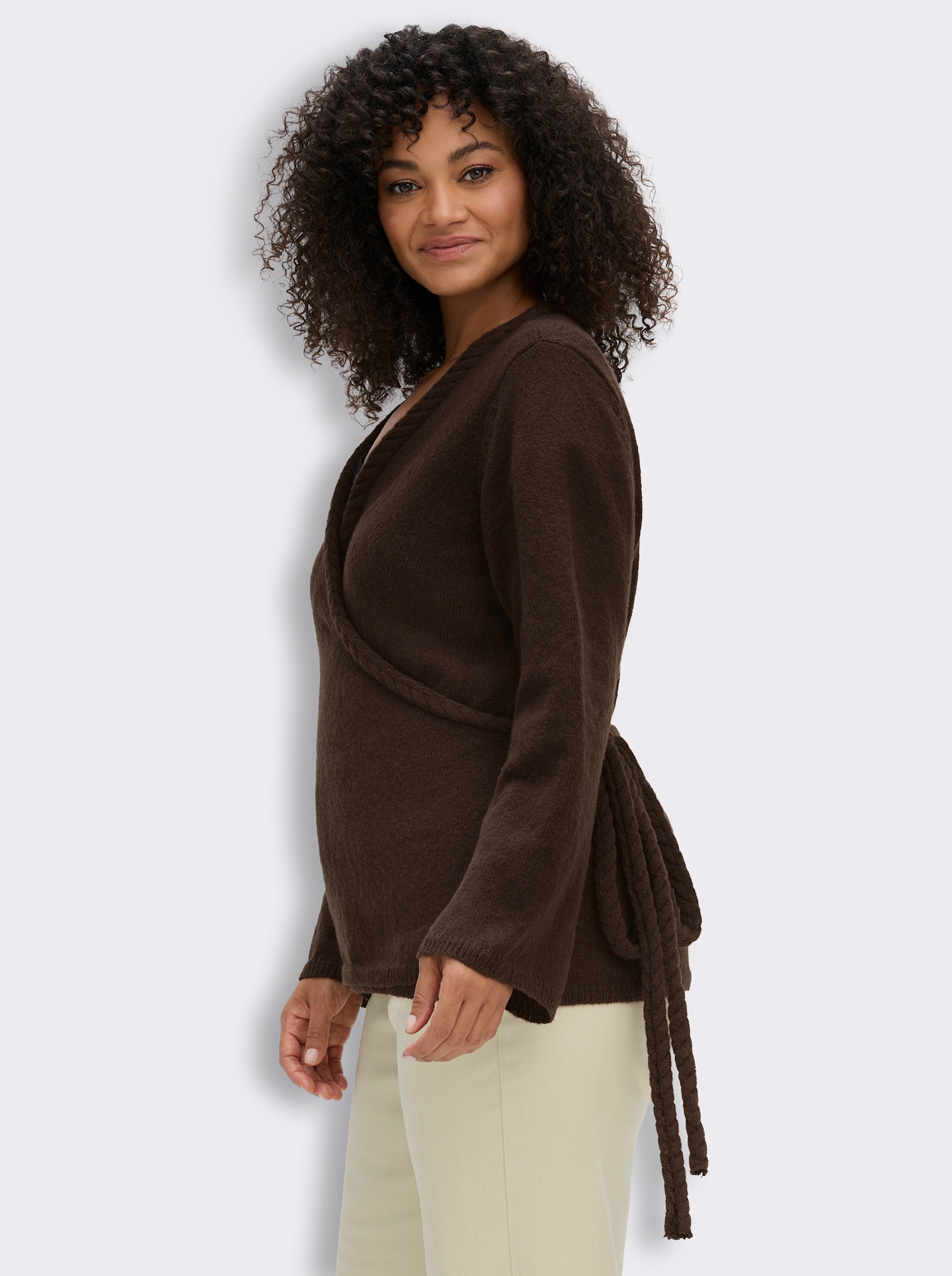 sheego Wickelstrickjacke mit Trompetenärmeln - schoko