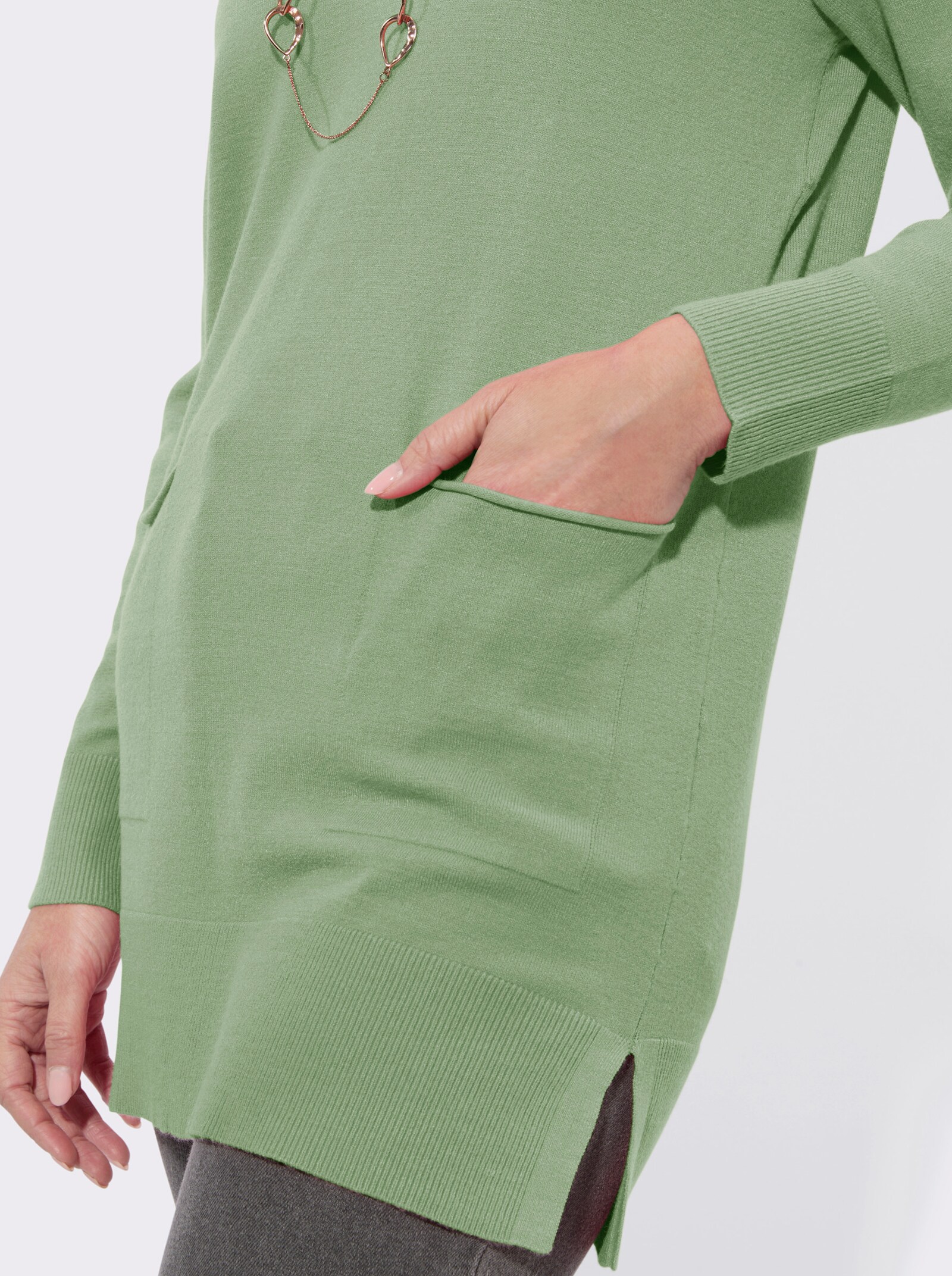 Longpullover mit V-Ausschnitt - eucalyptus