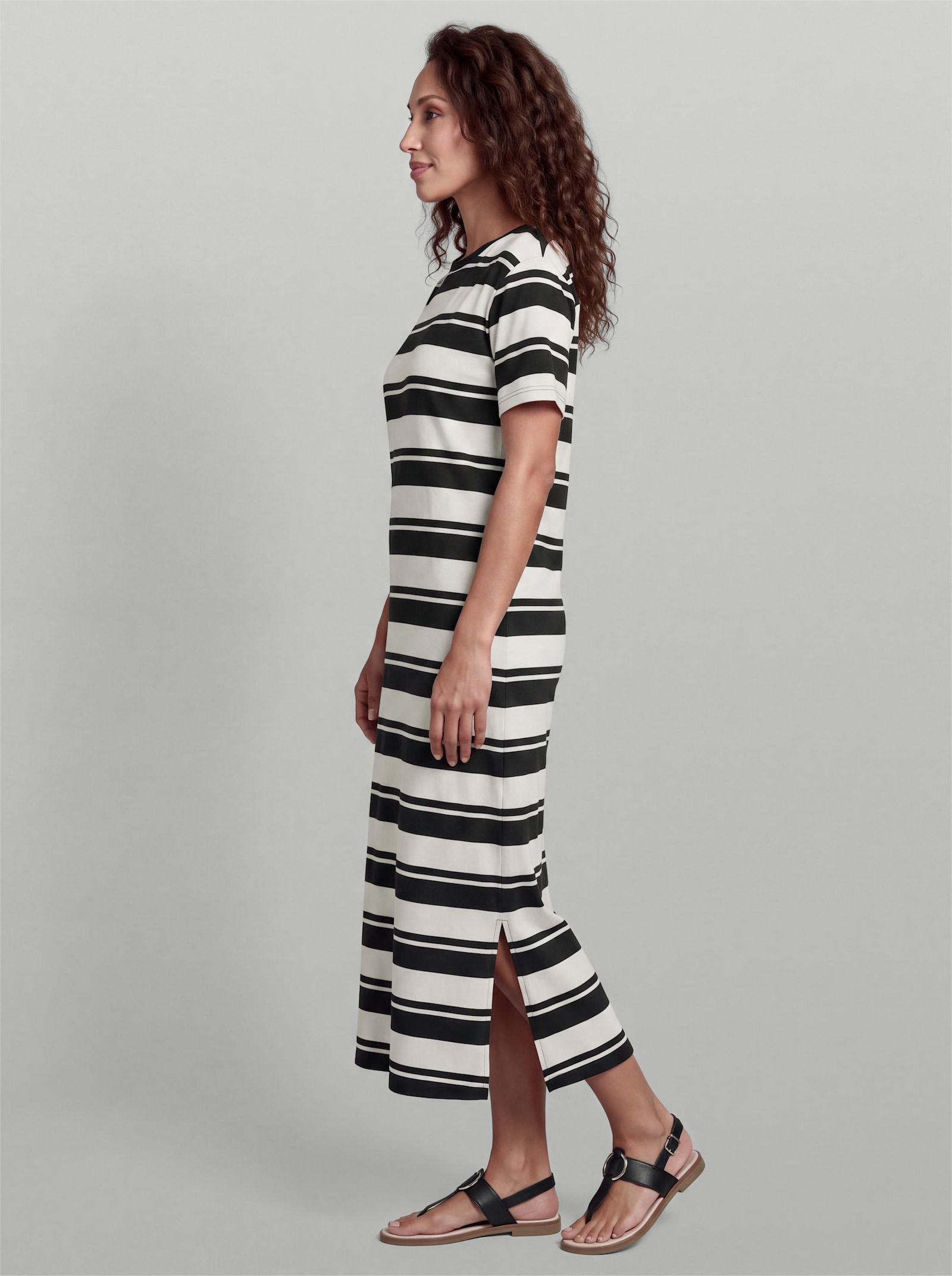 heine Jerseykleid mit Schlitz - schwarz-ecru-gestreift