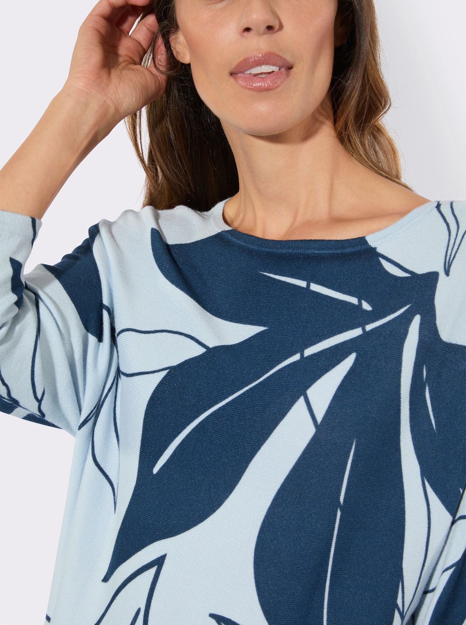 Feinstrickpullover mit Blütendruck - hellblau-dunkelblau-bedruckt