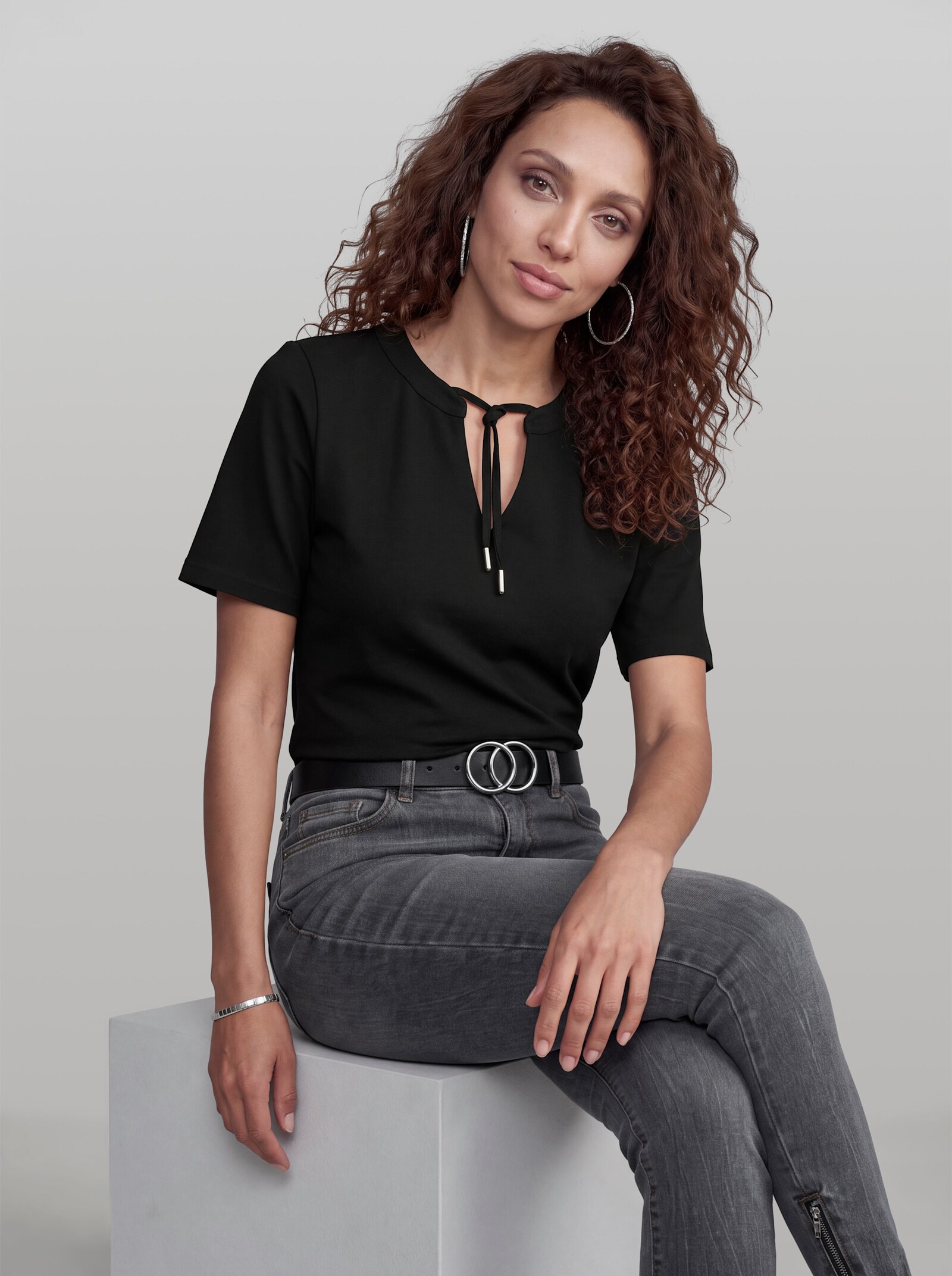 heine Shirt mit Bindeband - schwarz