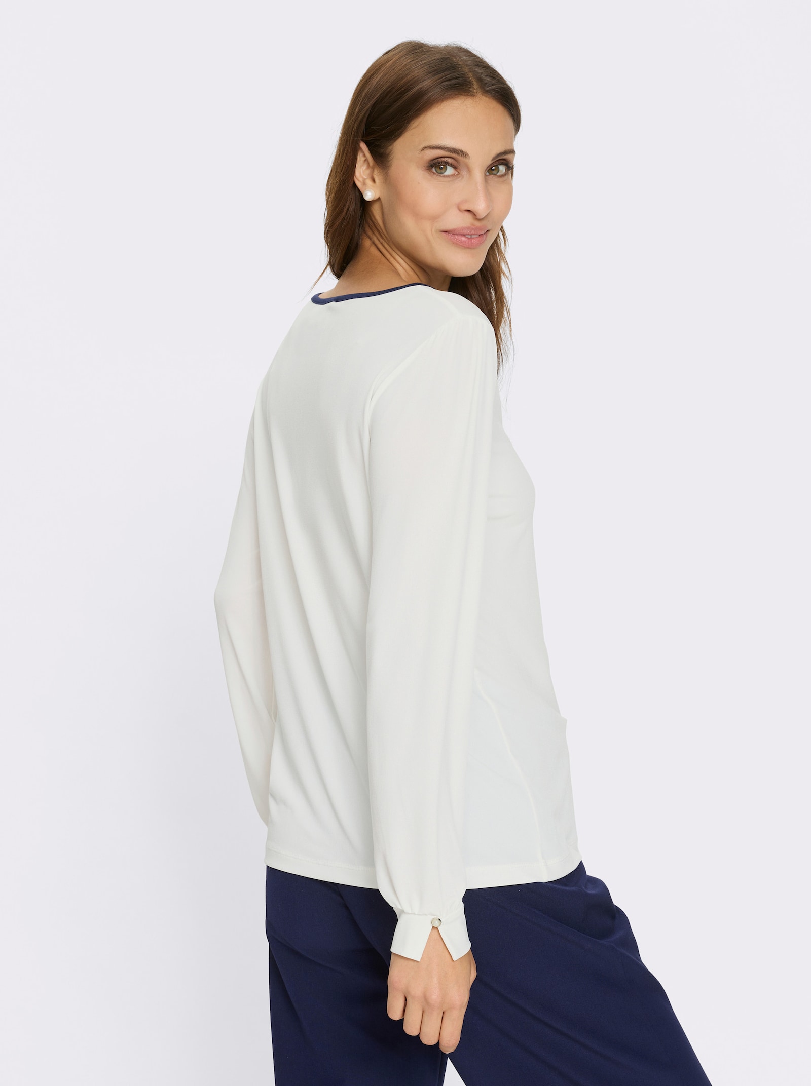 Rundhalsshirt mit kontrastfarbigen Akzenten - ecru