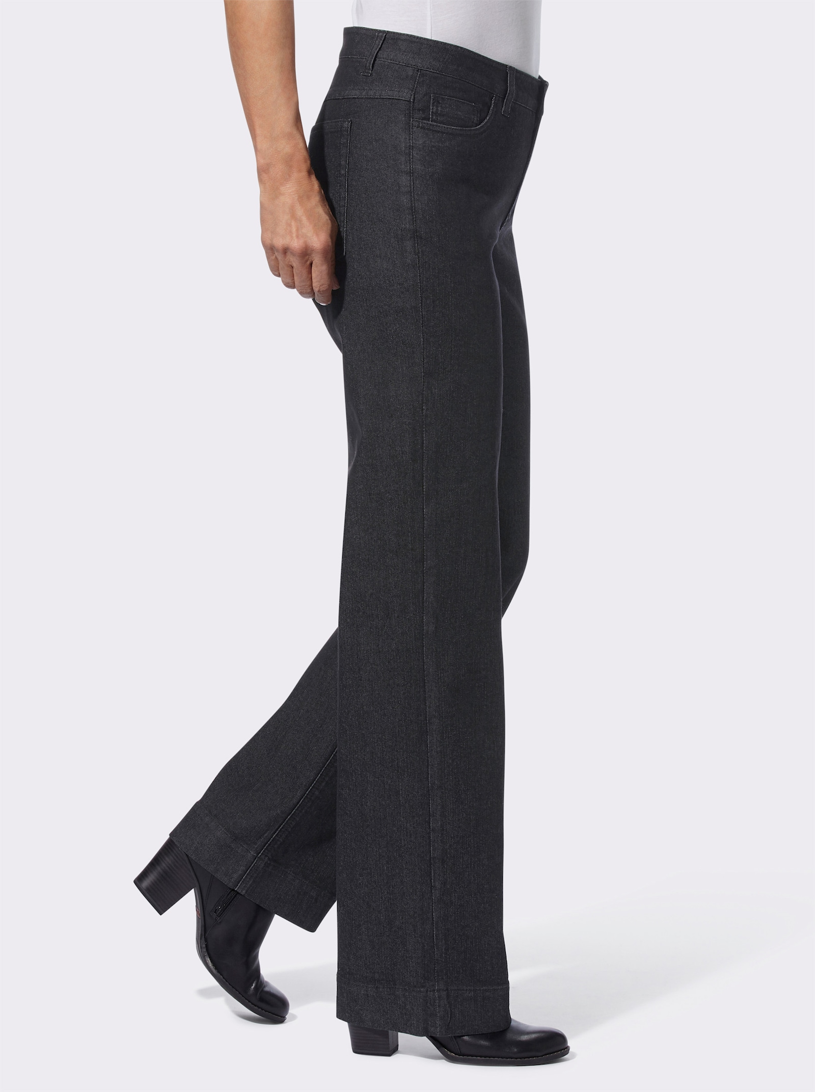 Jeans met wijde pijpen - zwart