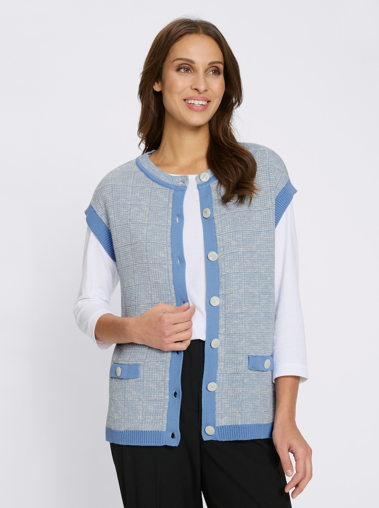 Strickweste - himmelblau-ecru-gemustert