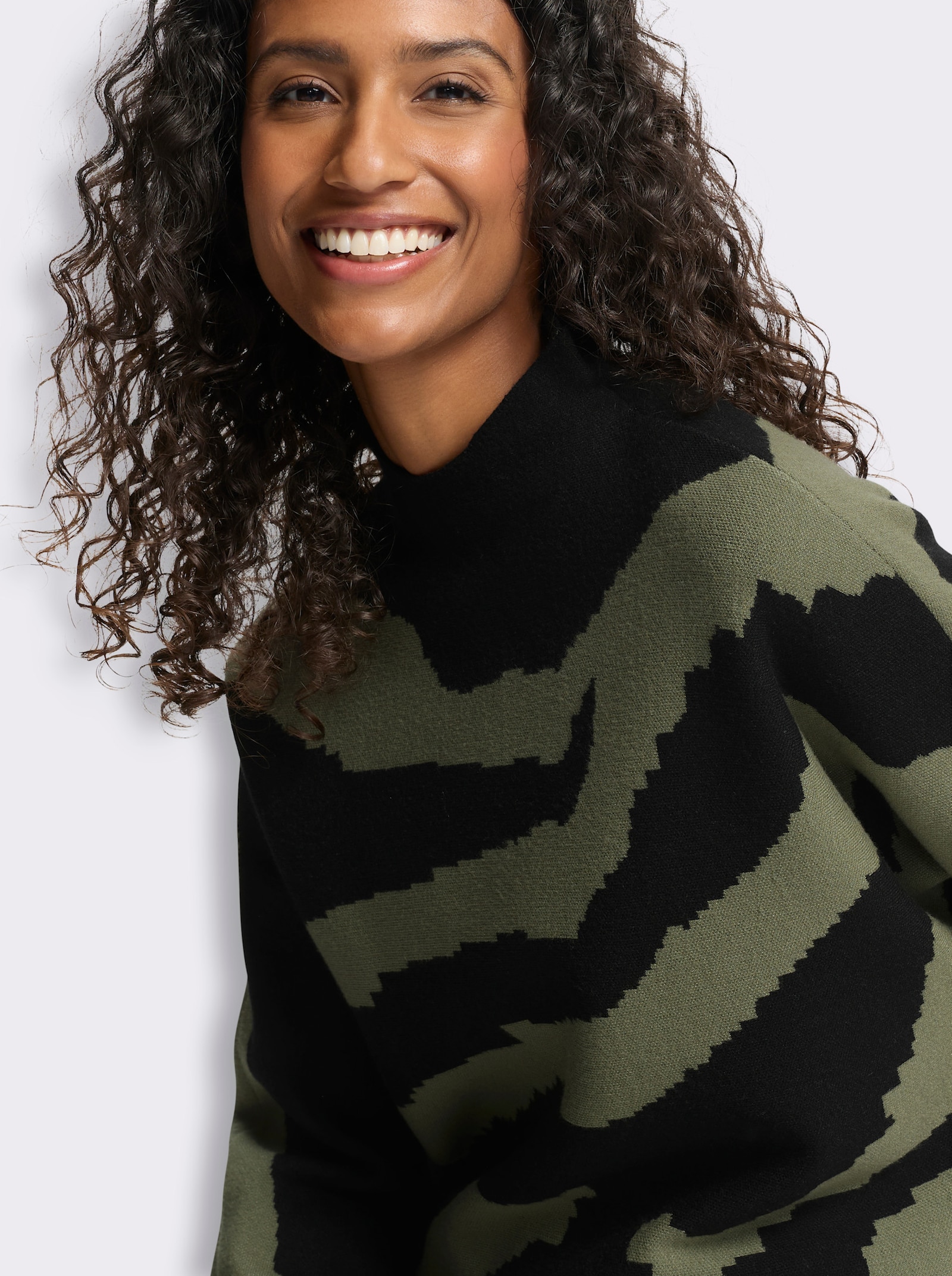heine Pullover mit Zebramuster - khaki-schwarz-gemustert