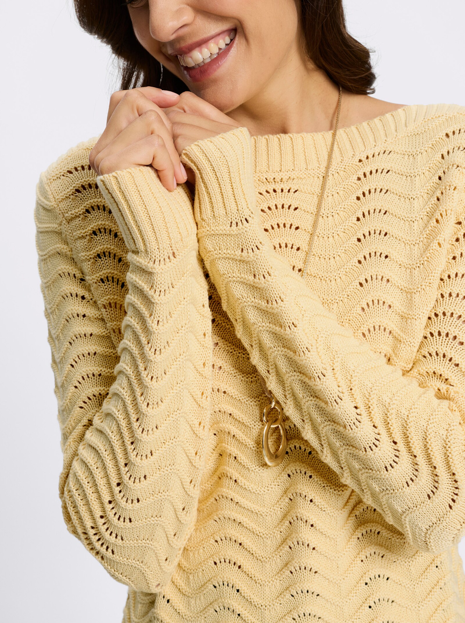 Pullover mit wellenförmigem Ajour-Strickmuster - vanille