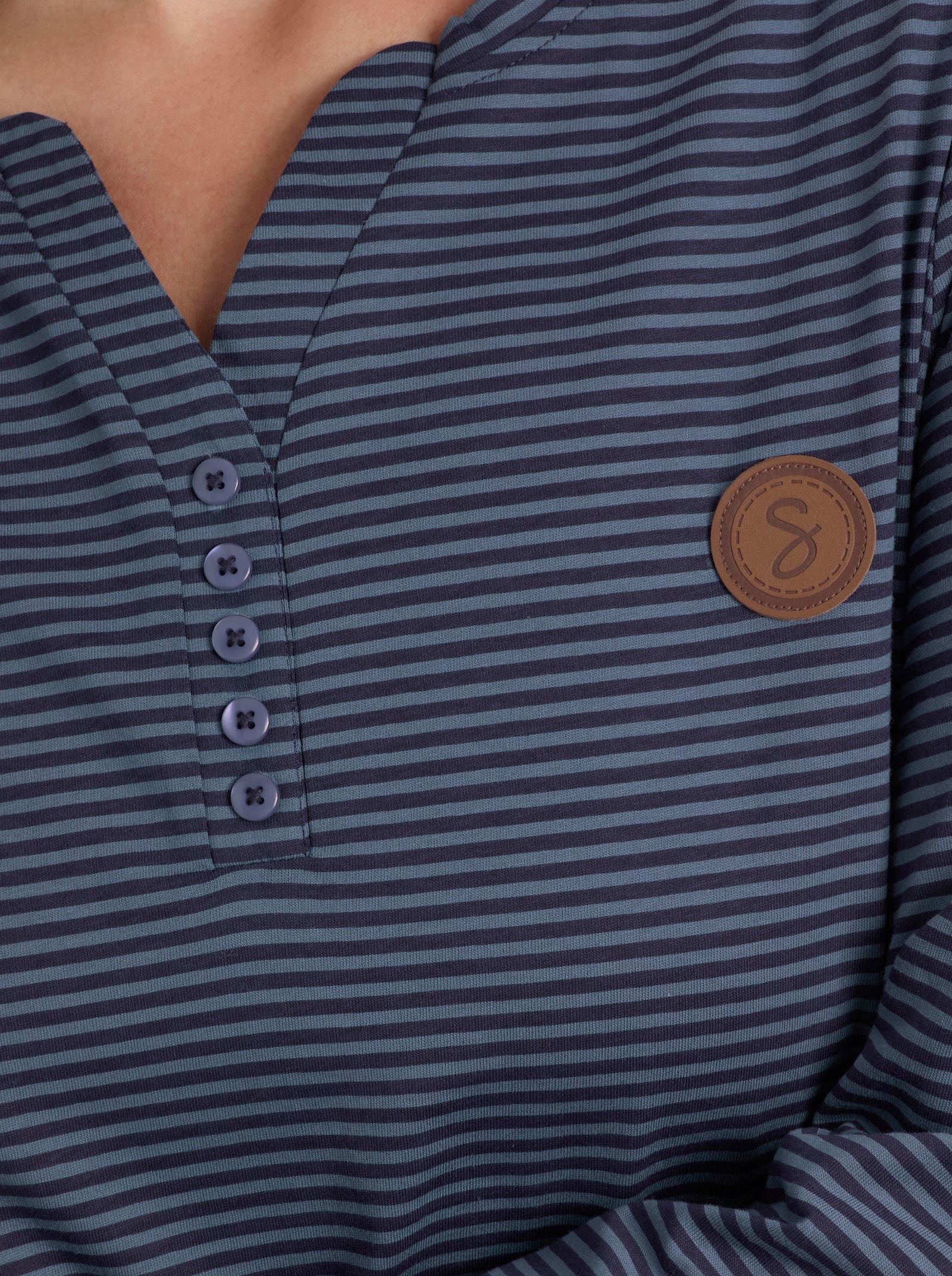 sheego Ringelshirt mit Krempelärmeln - rauchblau-marine-geringelt