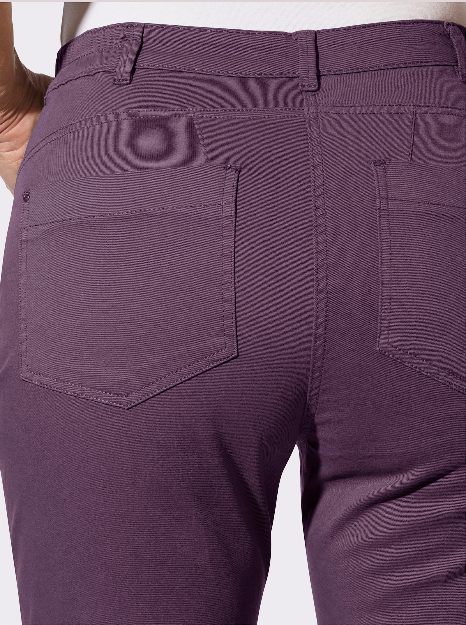 Jeans mit seitlichem Dehnbund - traube