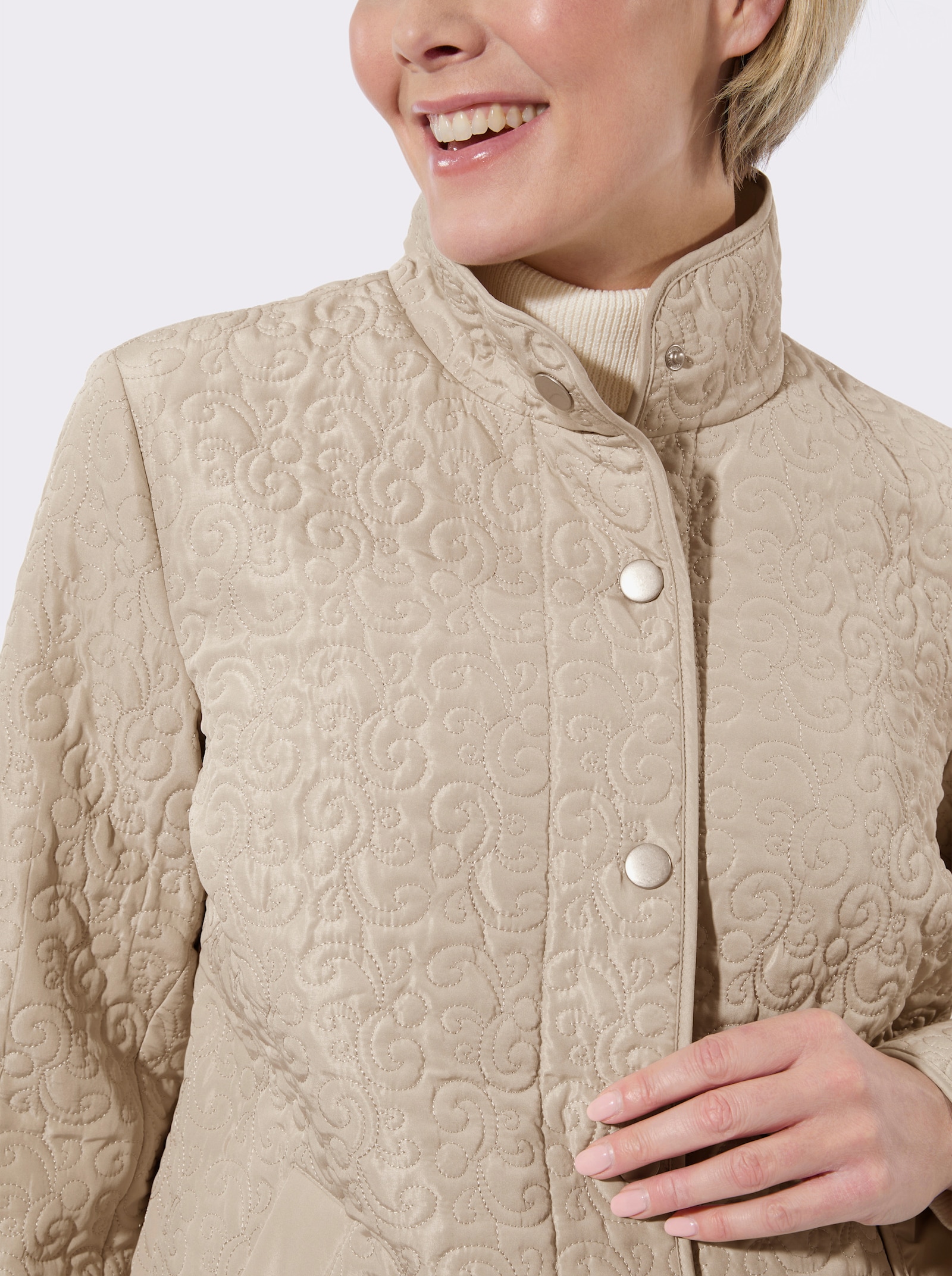 Steppjacke mit Kontrast-Paspelierung - sand