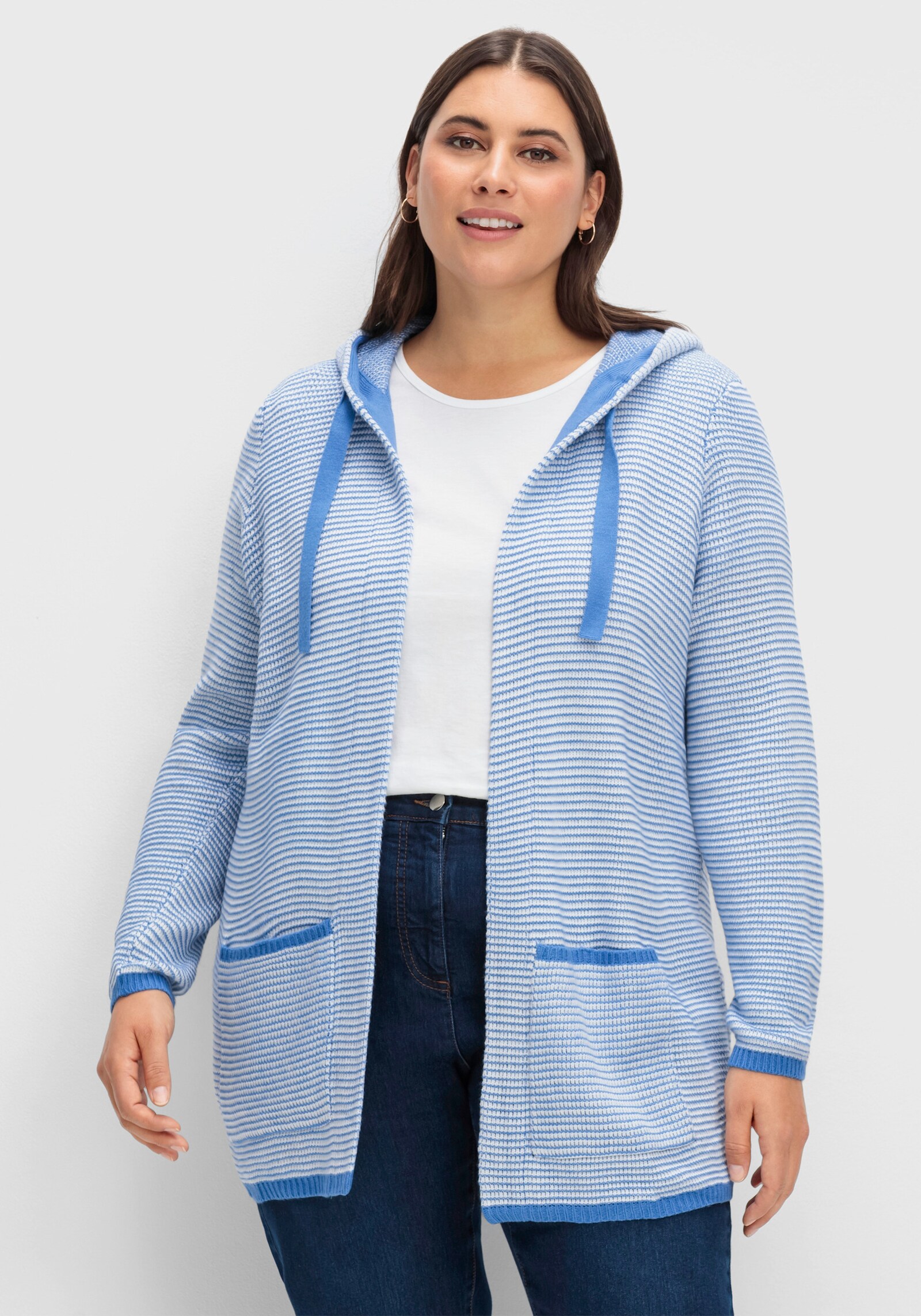 Kapuzenstrickjacke in langer Form - jeansblau-geringelt